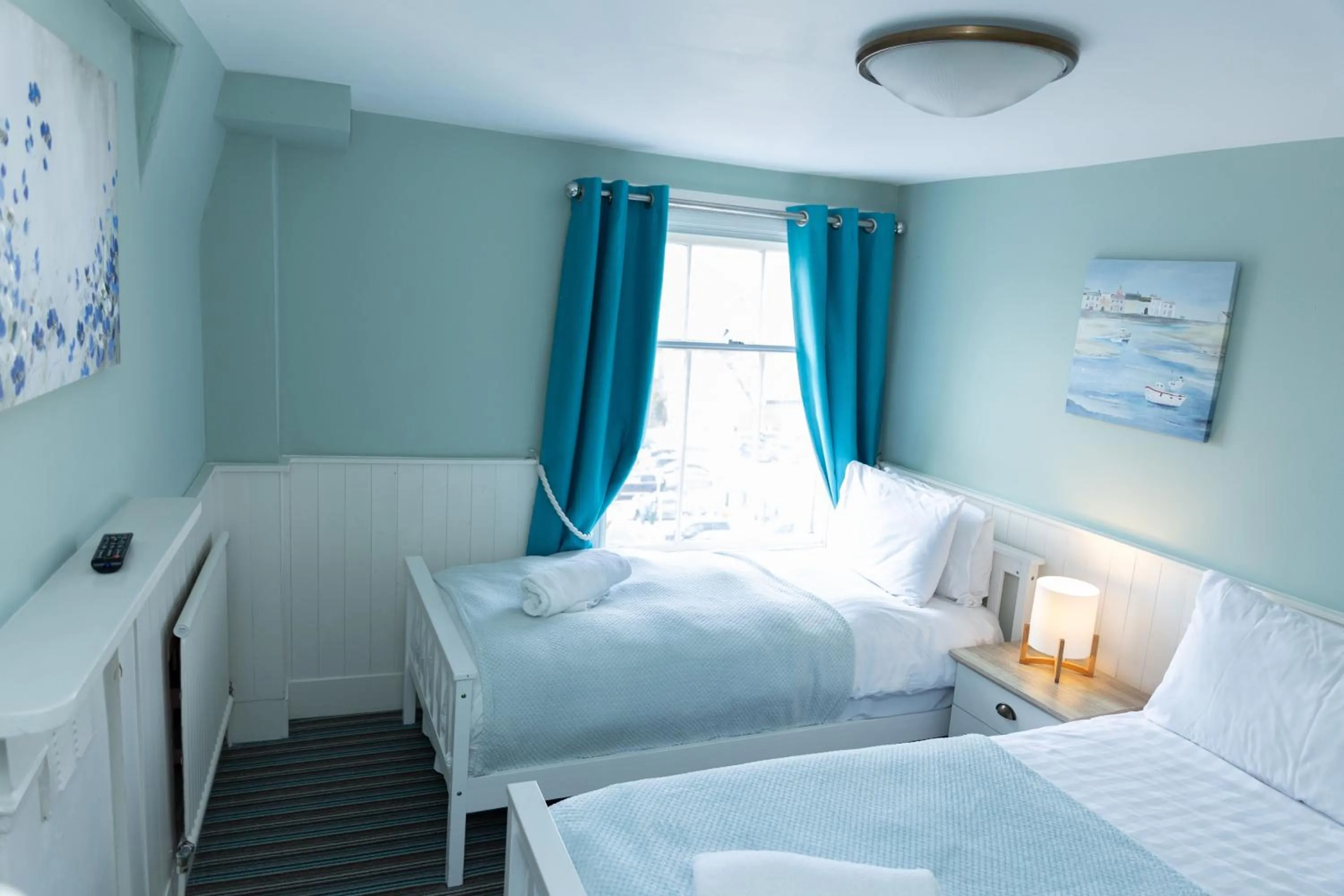 Bedroom, Bed in The Clarendon Hotel