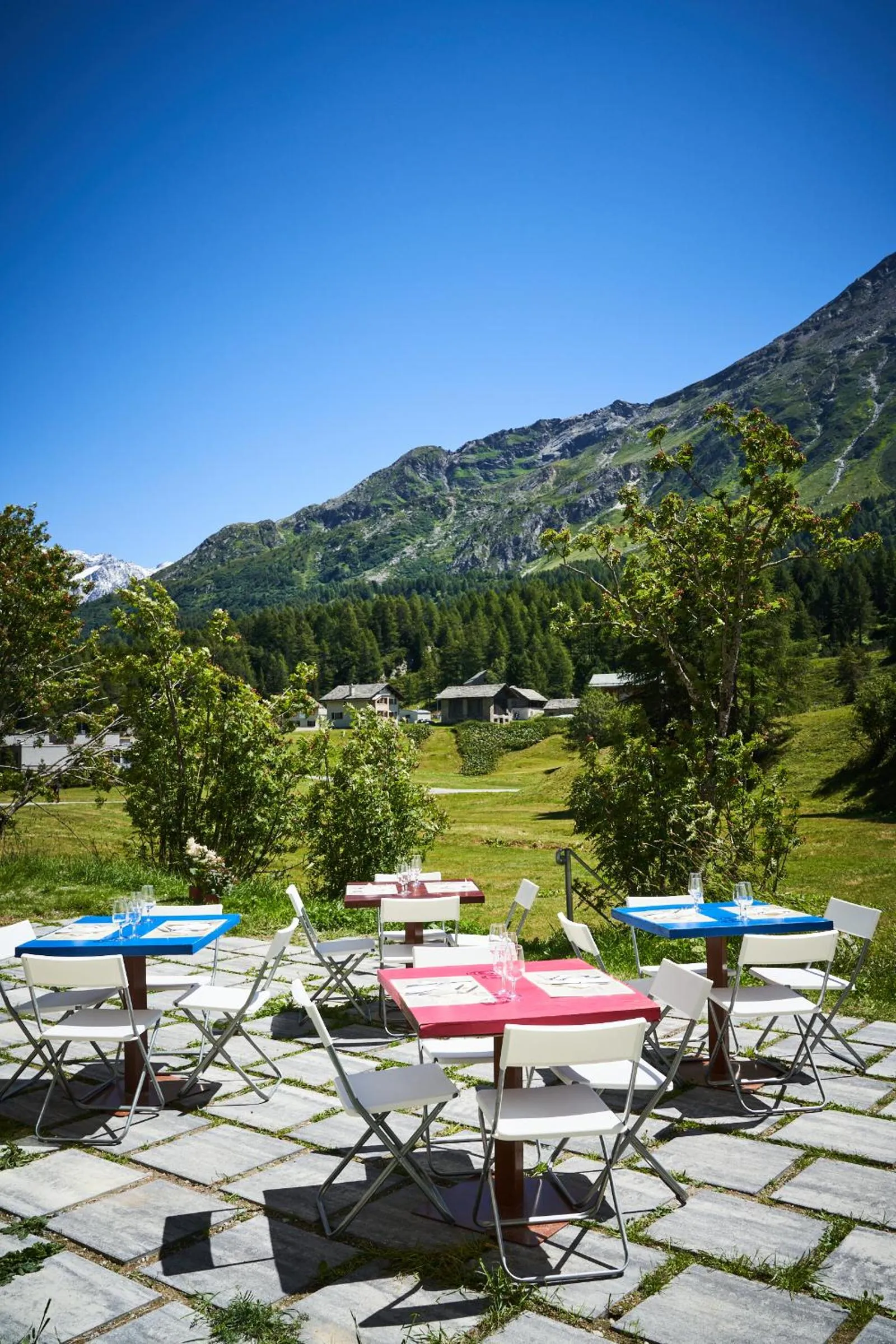 Restaurant/places to eat in Maloja Palace Suites CO2-Neutral
