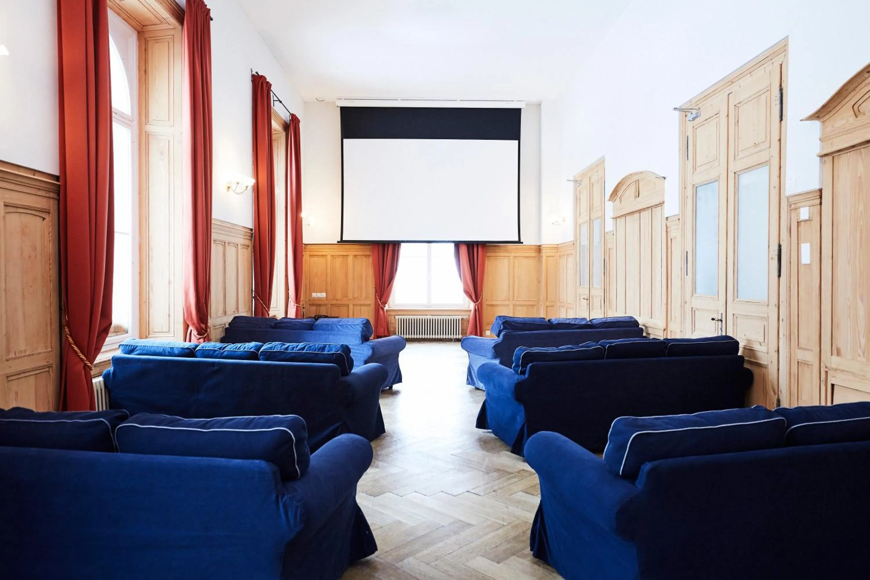 Evening entertainment in Maloja Palace Suites CO2-Neutral