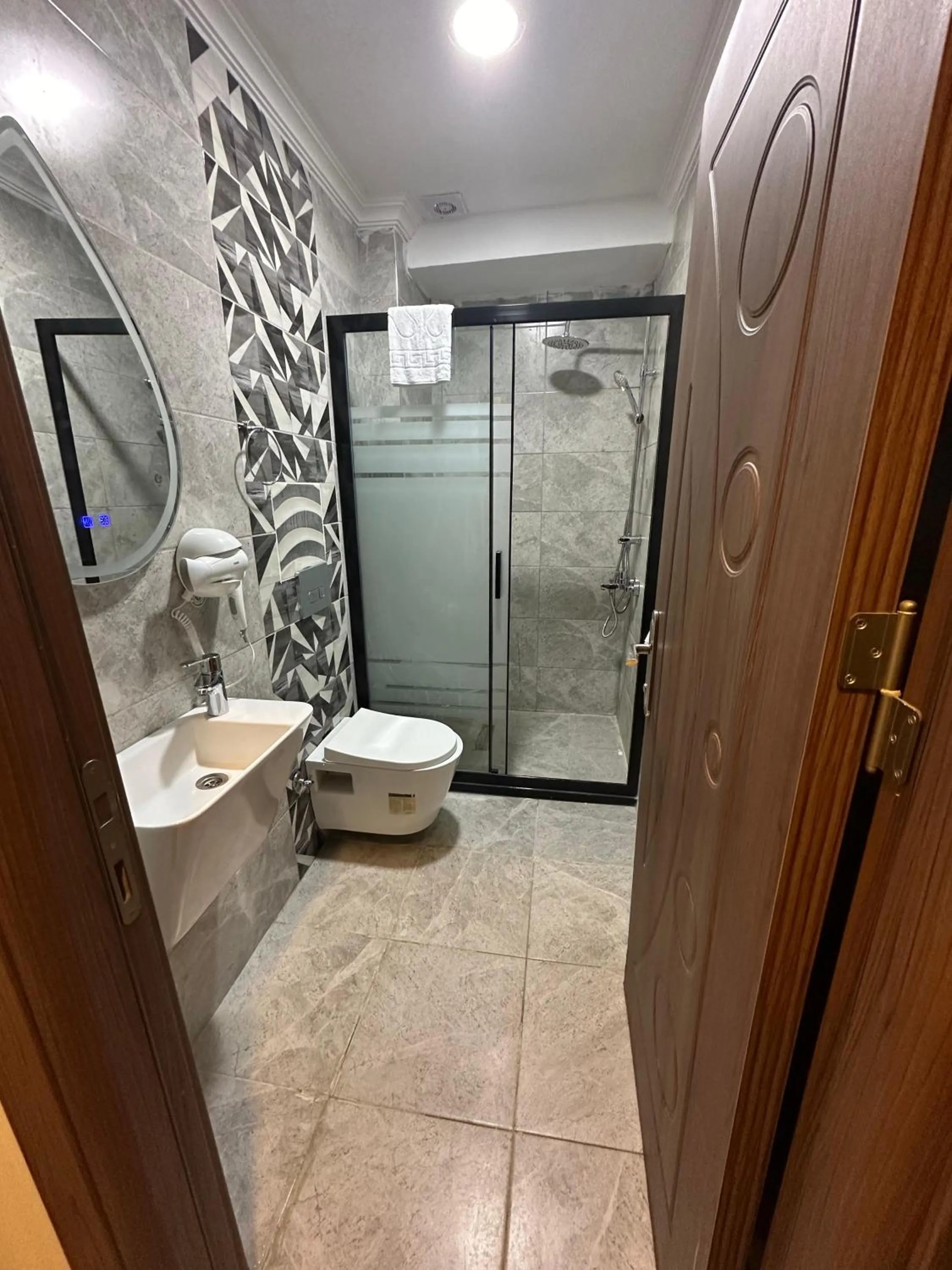 Shower in Rays Hotel - Bakirkoy Istanbul City Center