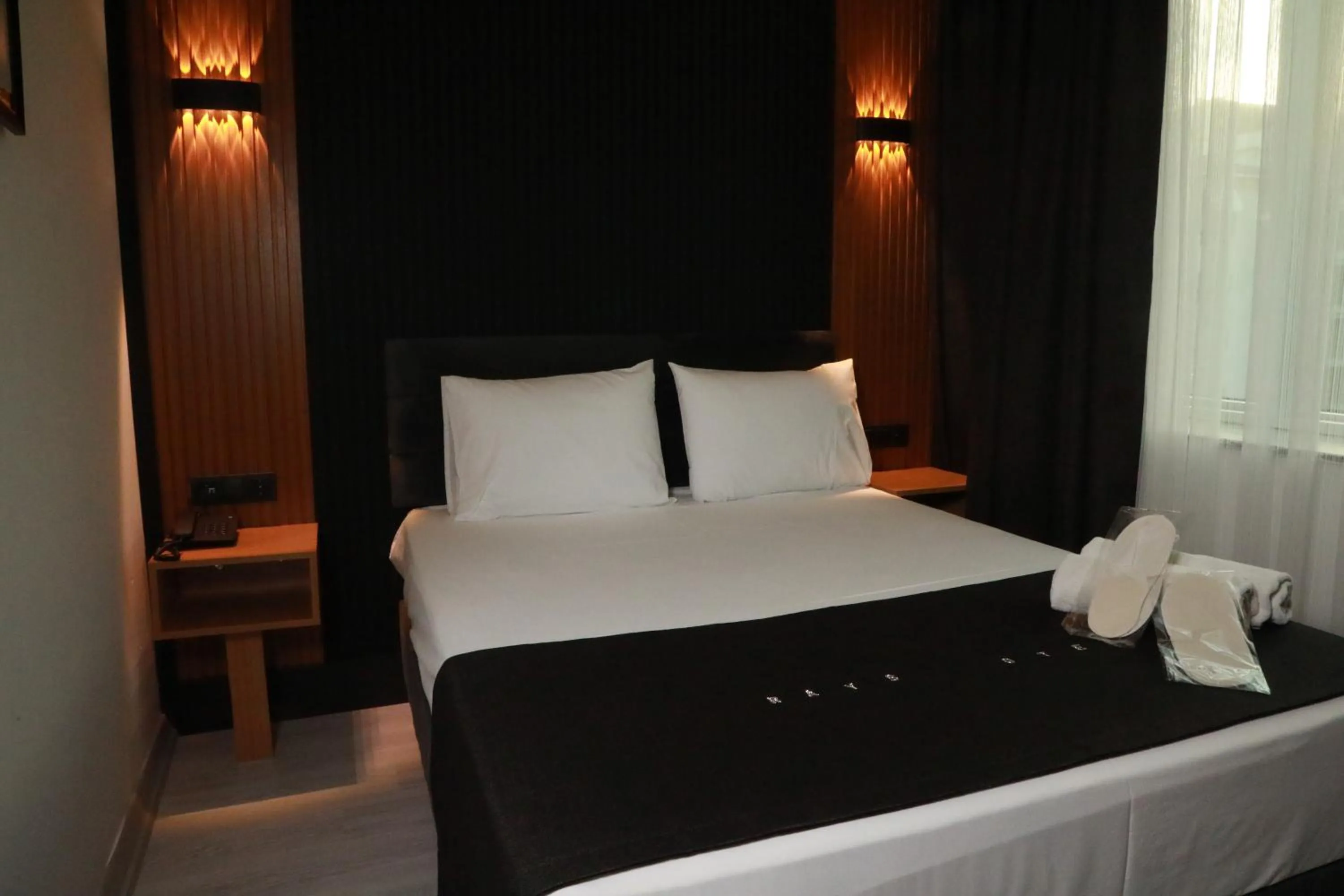 Bedroom, Bed in Rays Hotel - Bakirkoy Istanbul City Center