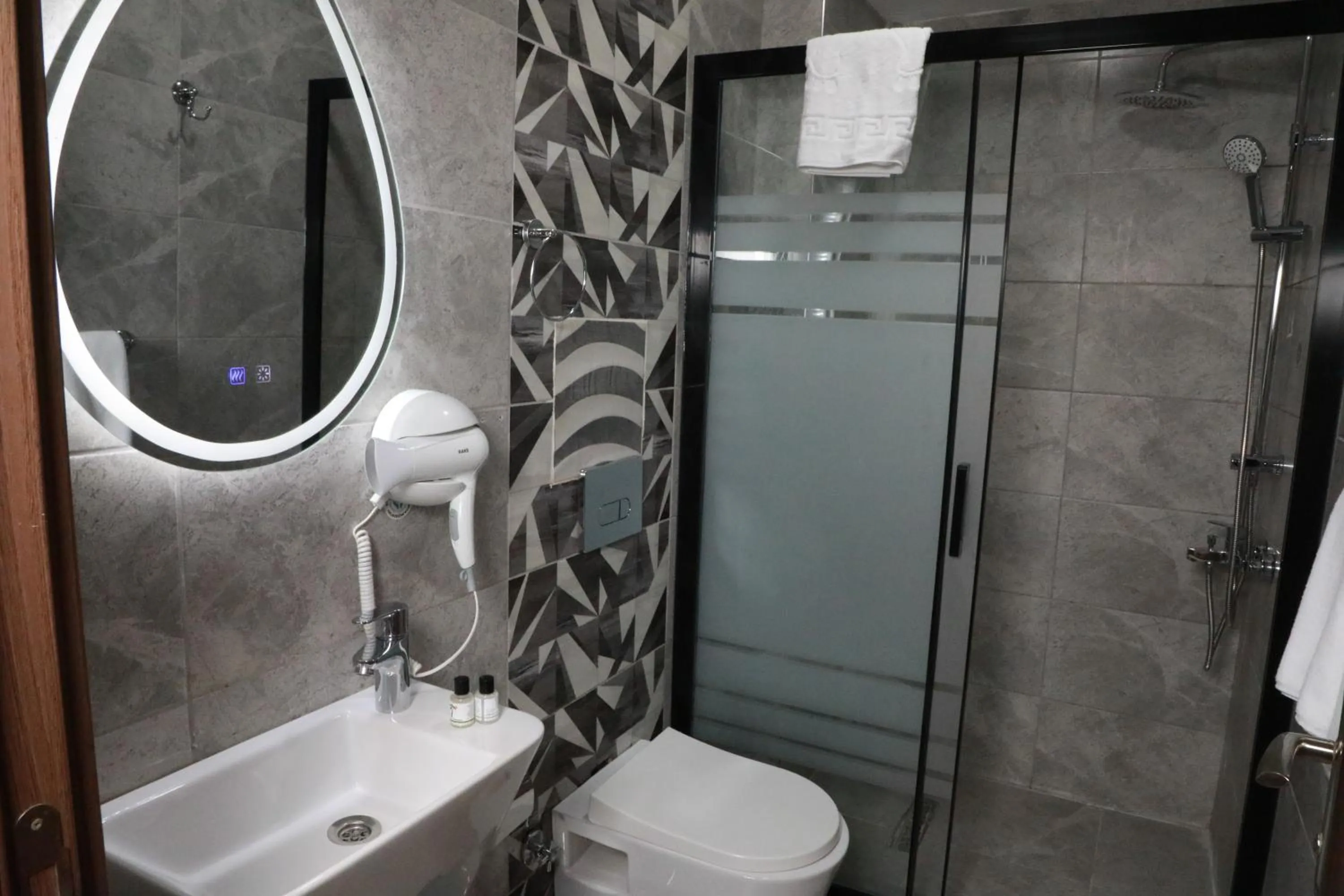 Shower in Rays Hotel - Bakirkoy Istanbul City Center