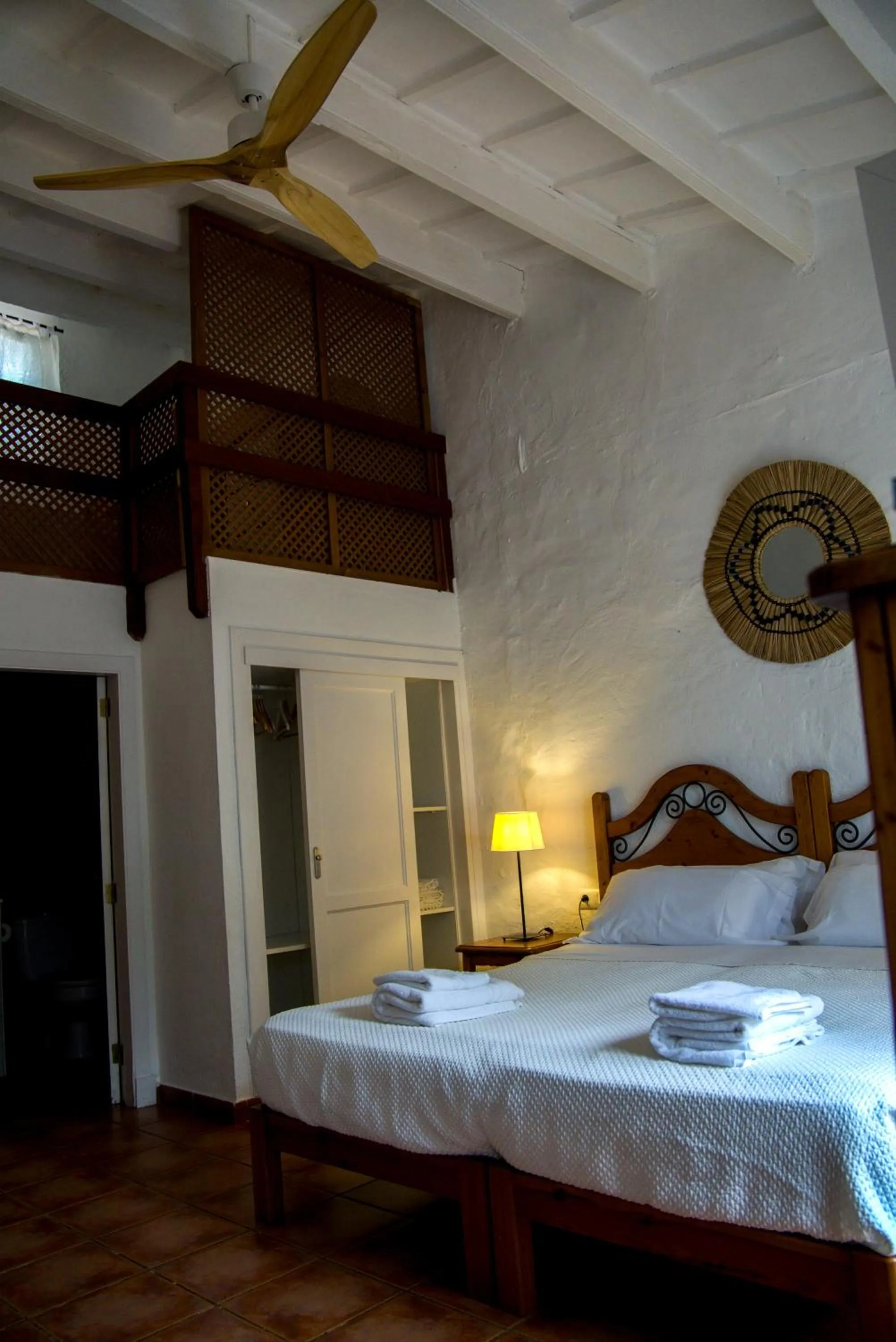 Bed in Agroturismo Binissafullet Vell