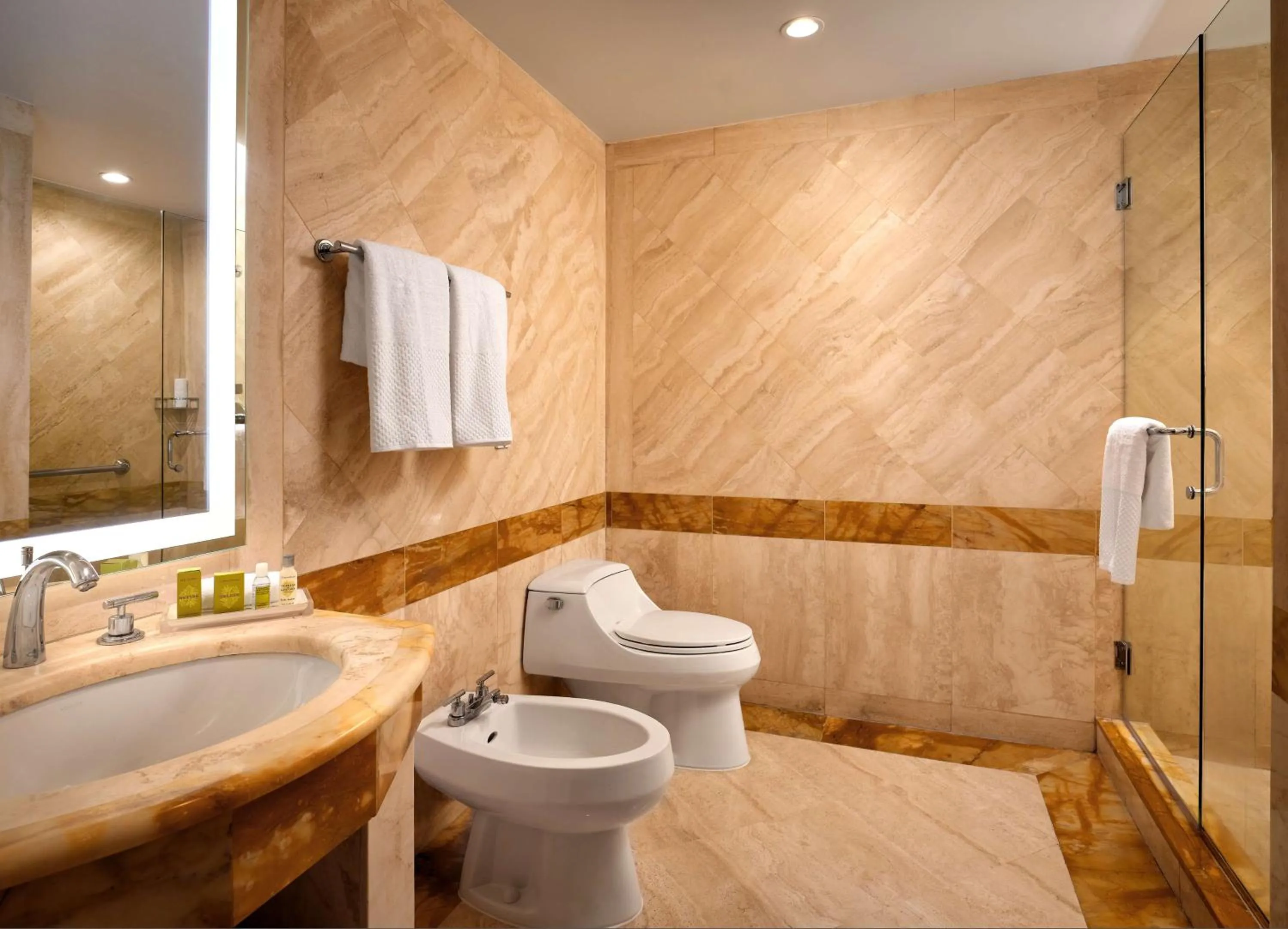 Bedroom in Hilton Bentley Miami South Beach