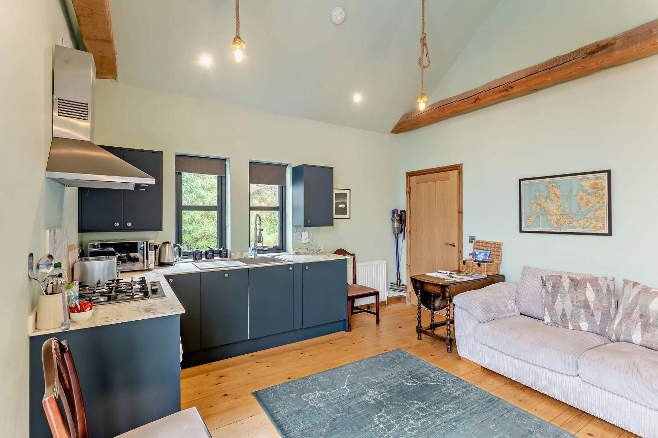 Kitchen or kitchenette in Hillside