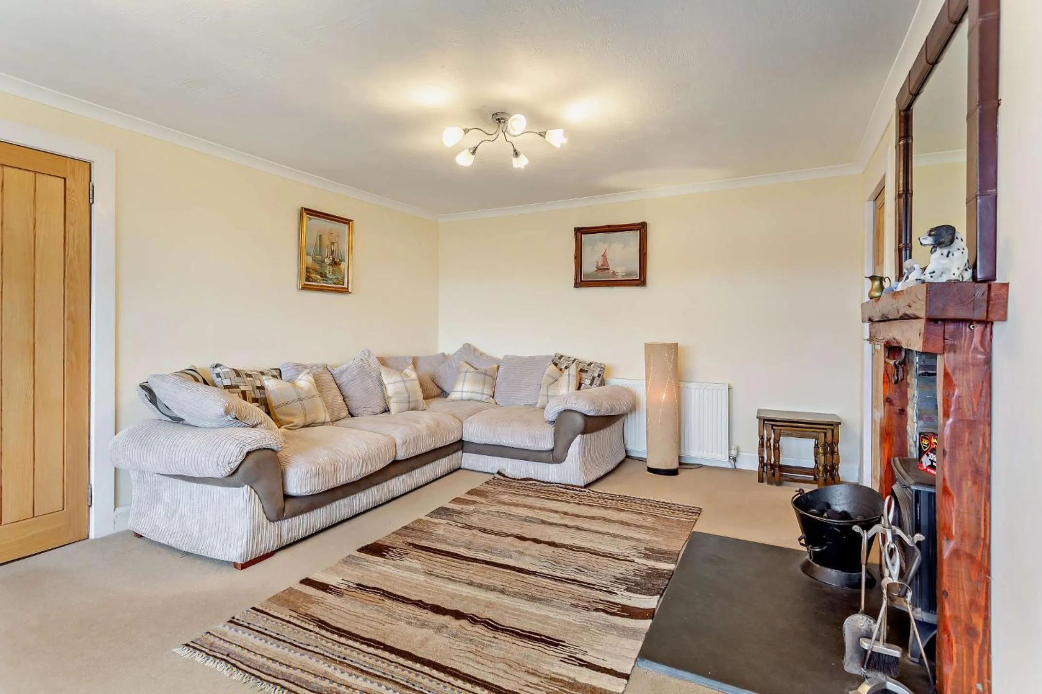 Living room in Hillside