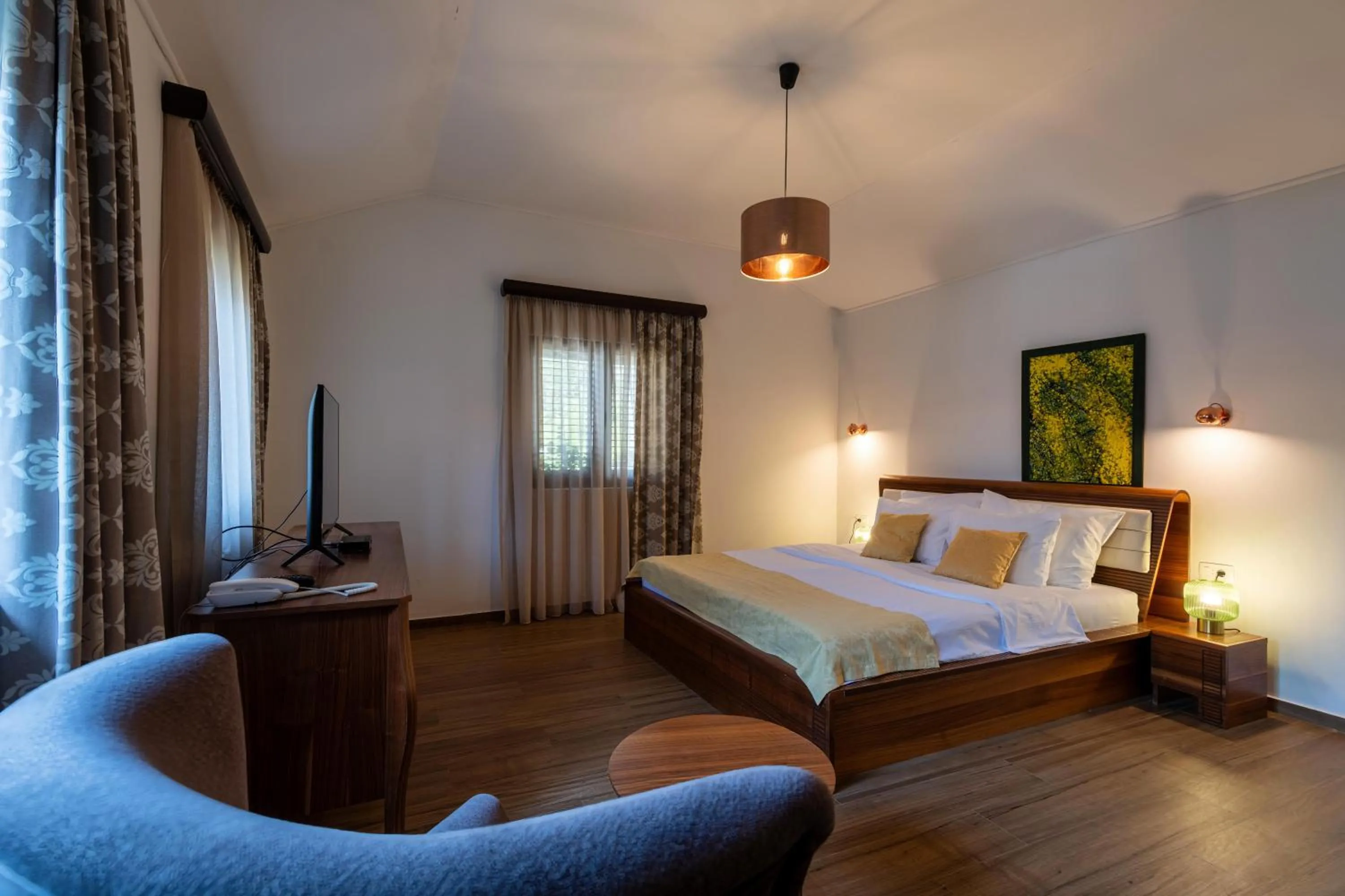 Bed in Forte Rose Hotel