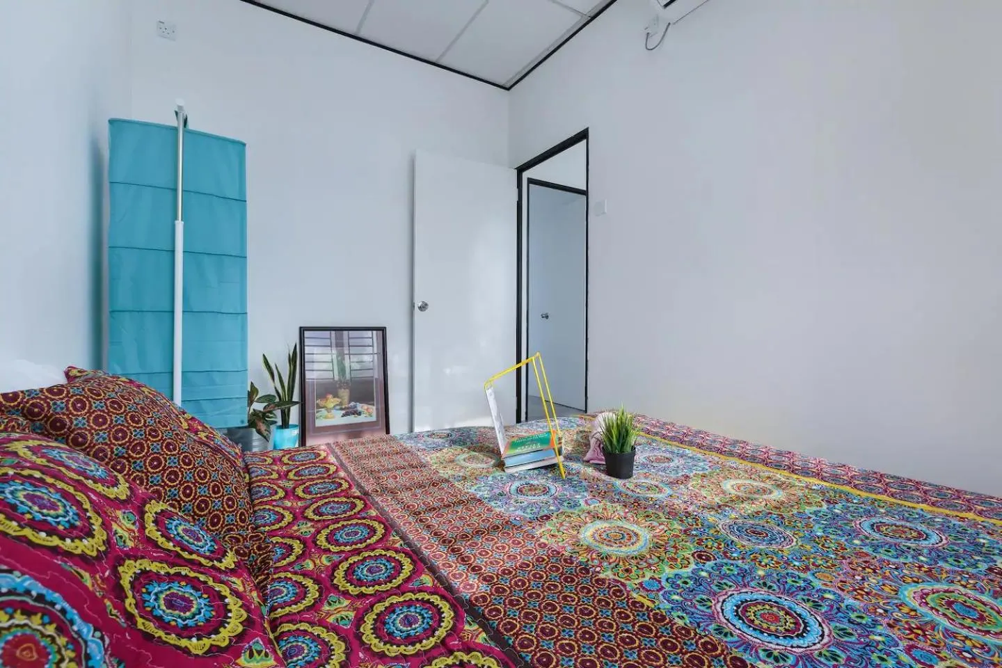 Bed in @ DE GARDEN ** AEON•IKEA•TESCO•THEMED• DESA TEBRAU JOHOR BAHRU