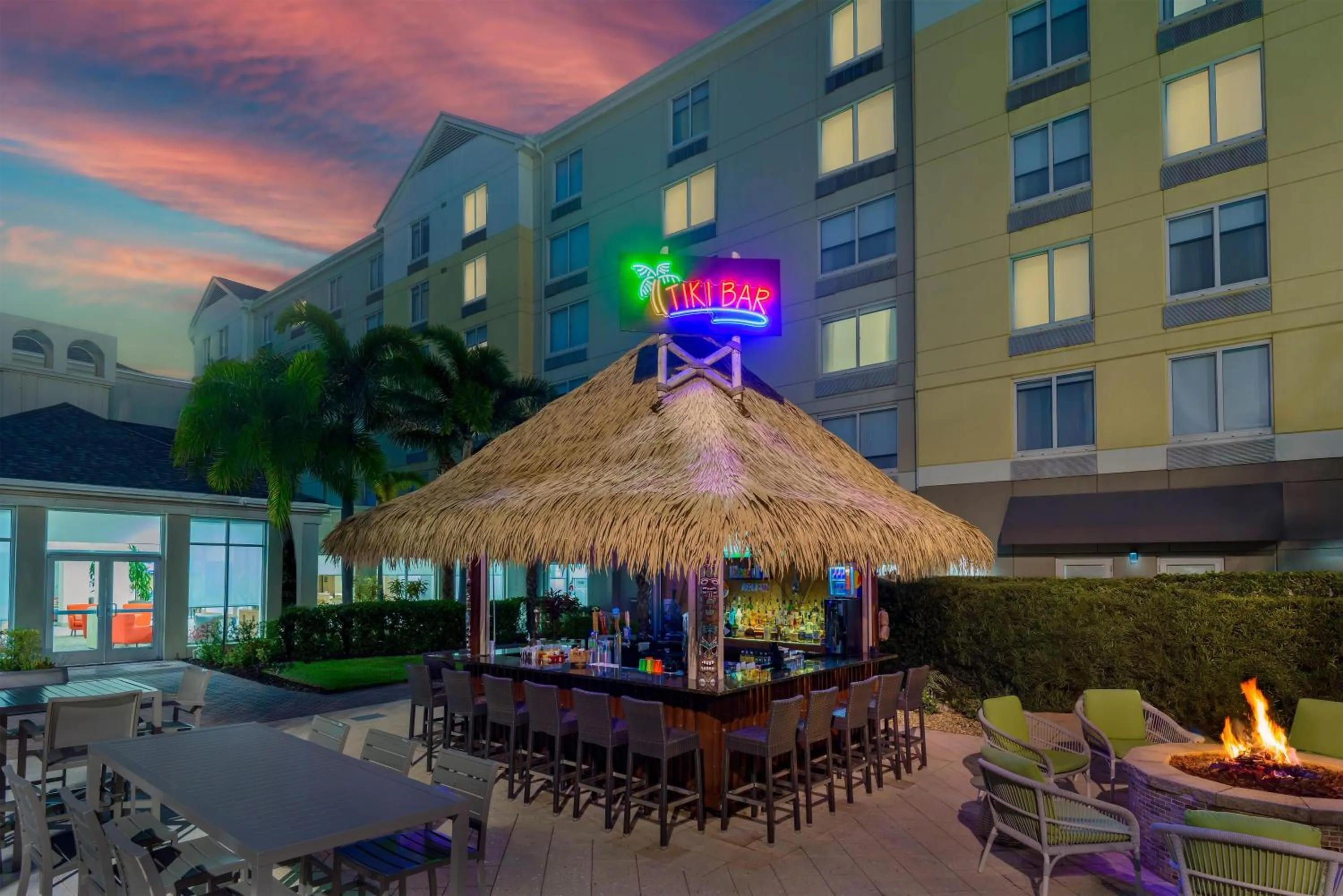 Lounge or bar in Hilton Garden Inn Orlando International Drive North