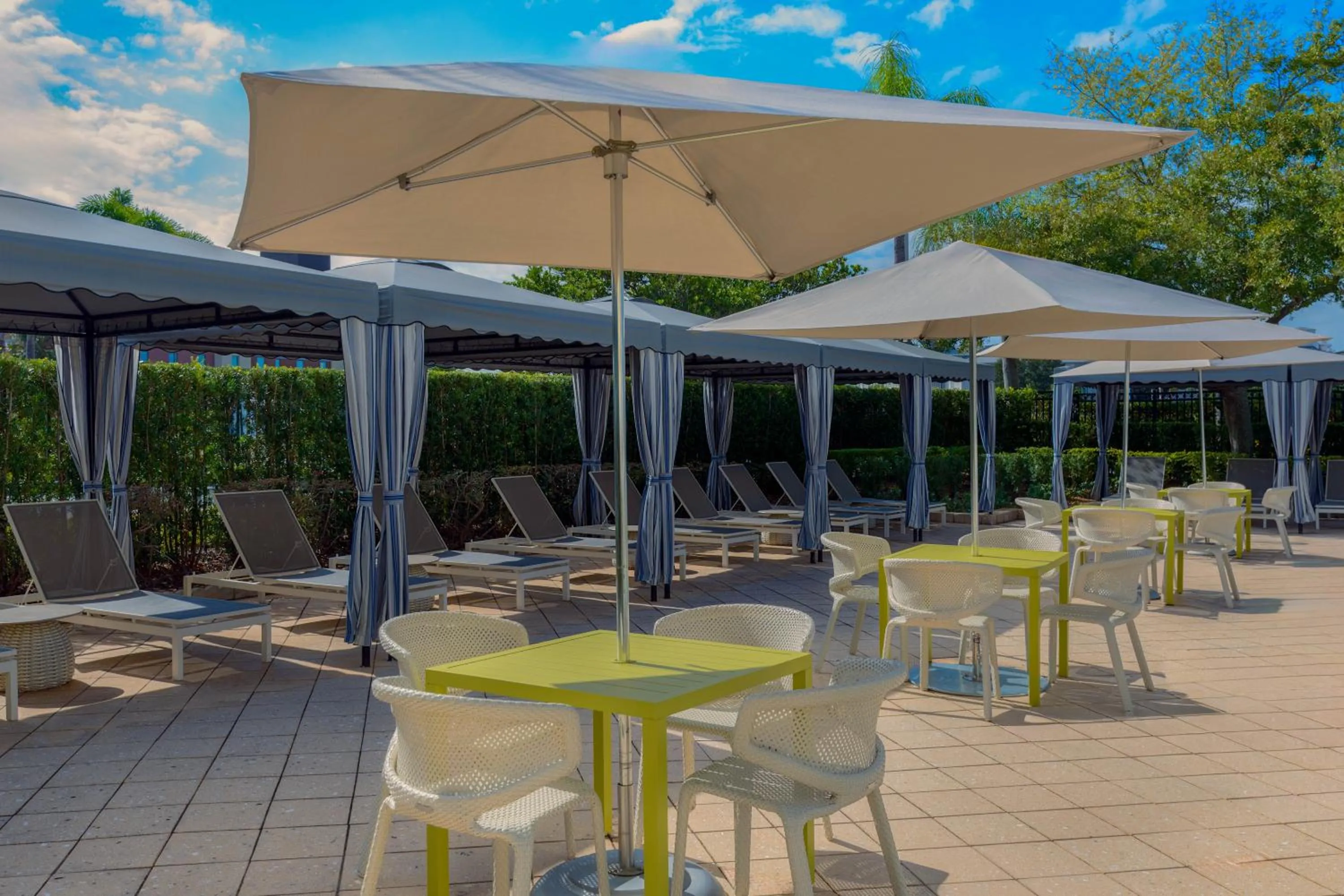 Patio in Hilton Garden Inn Orlando International Drive North