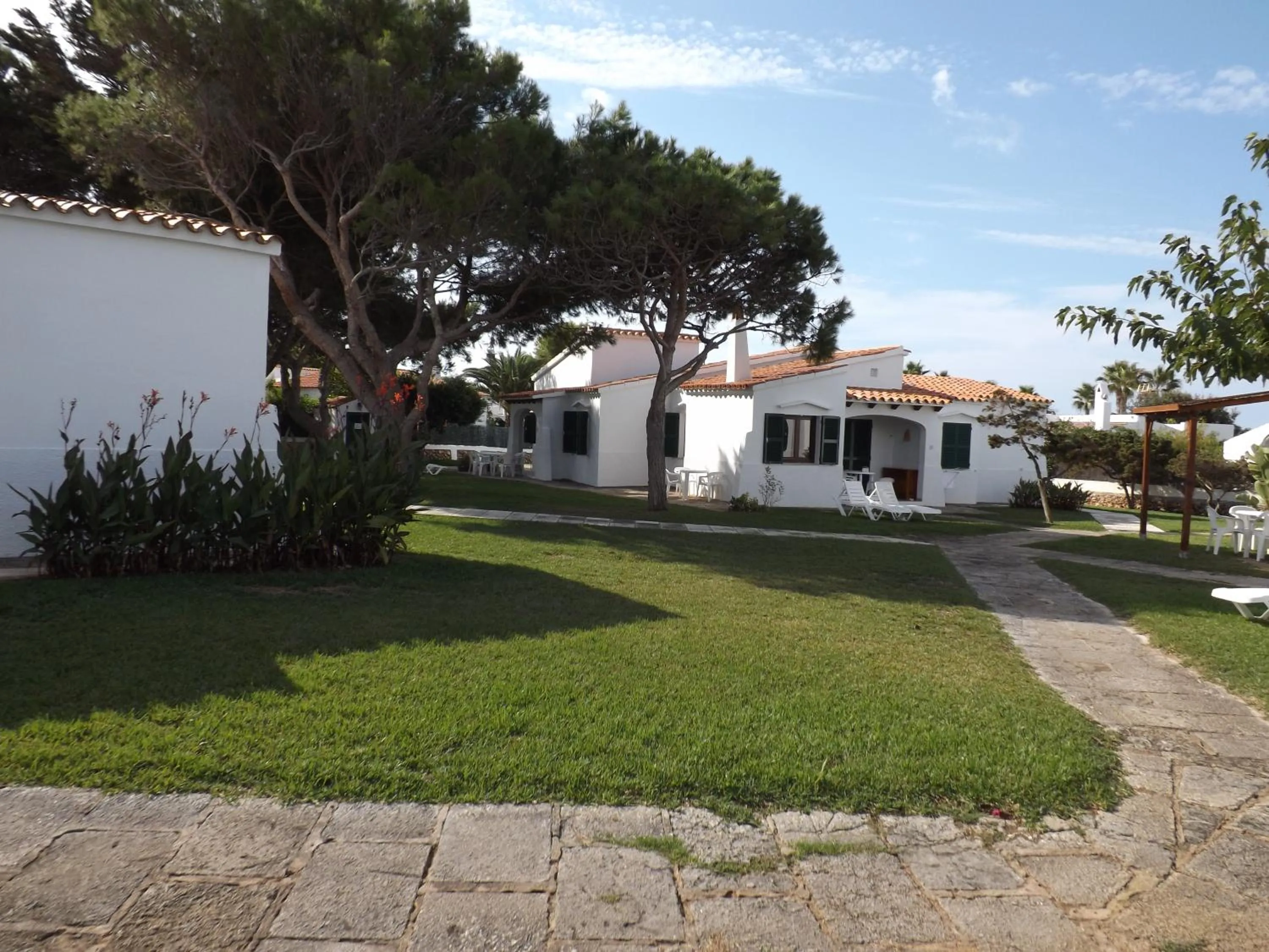 Garden in Nure Cel Blau