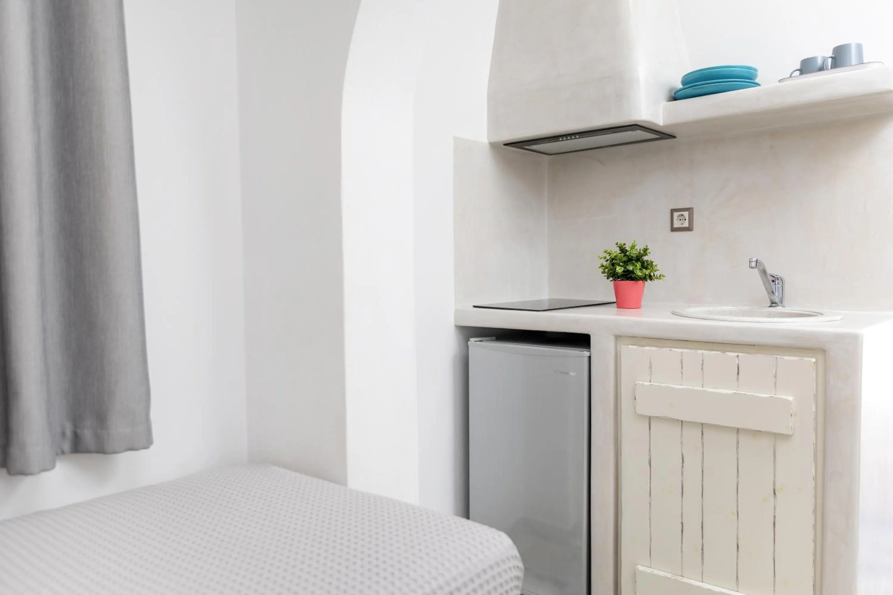 Kitchen or kitchenette in Katerina Roza Studios - Heartfelt Hospitality in the City