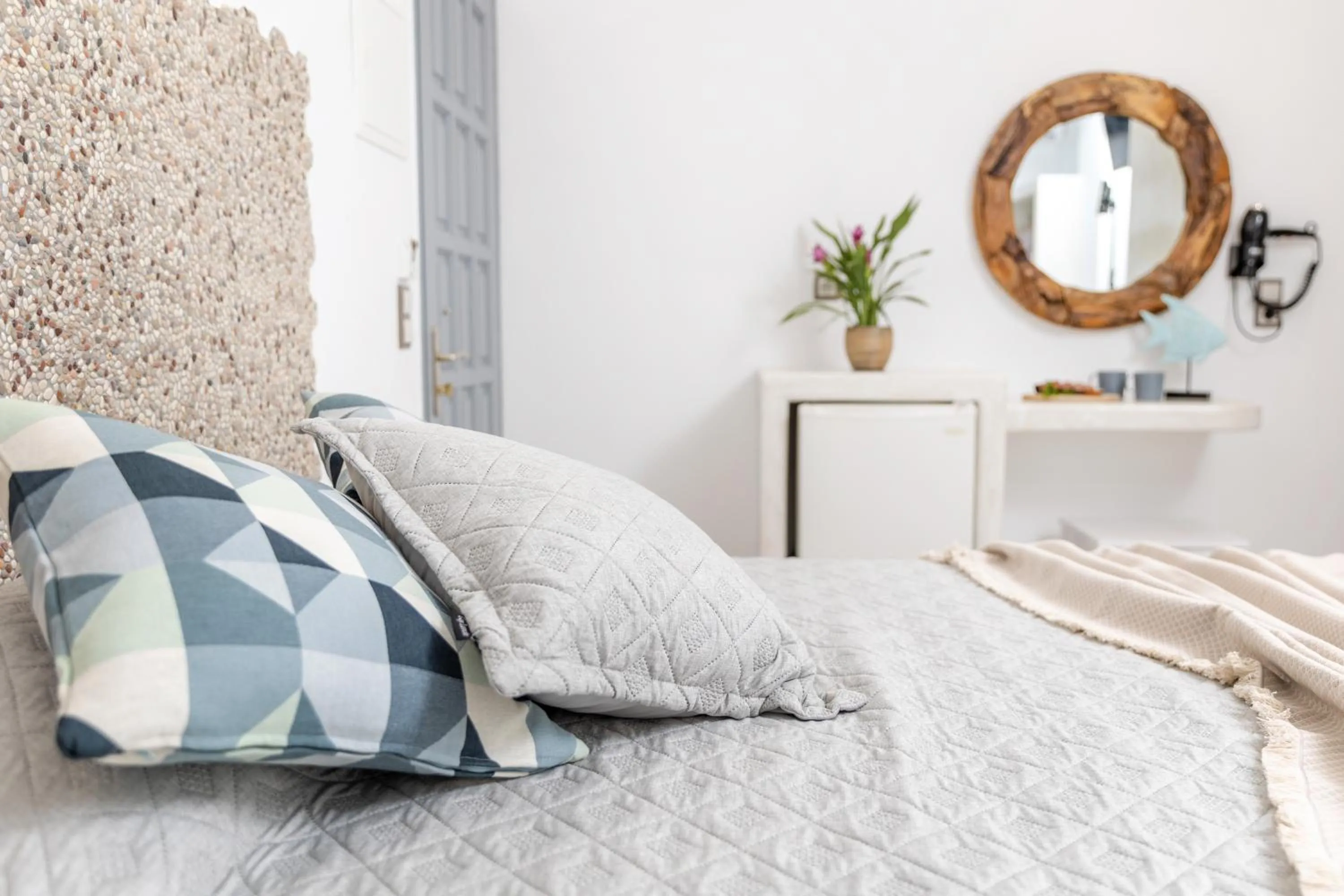 Bed in Katerina Roza Studios - Heartfelt Hospitality in the City