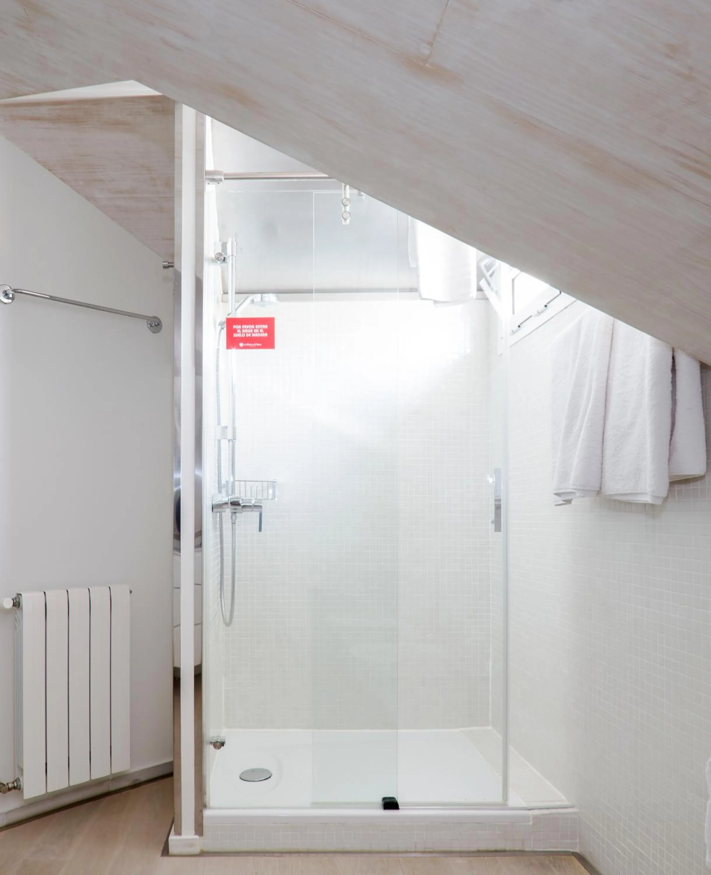 Shower in La Alcoba del Agua Hotel Boutique