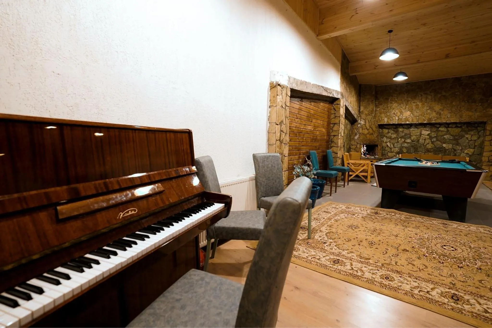 Billiard in Loft Hotel Bakuriani