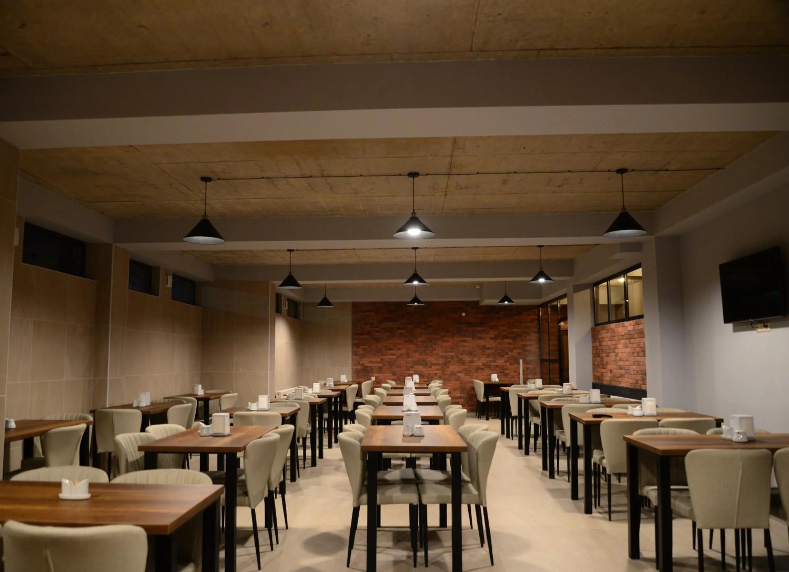 Restaurant/places to eat in Loft Hotel Bakuriani