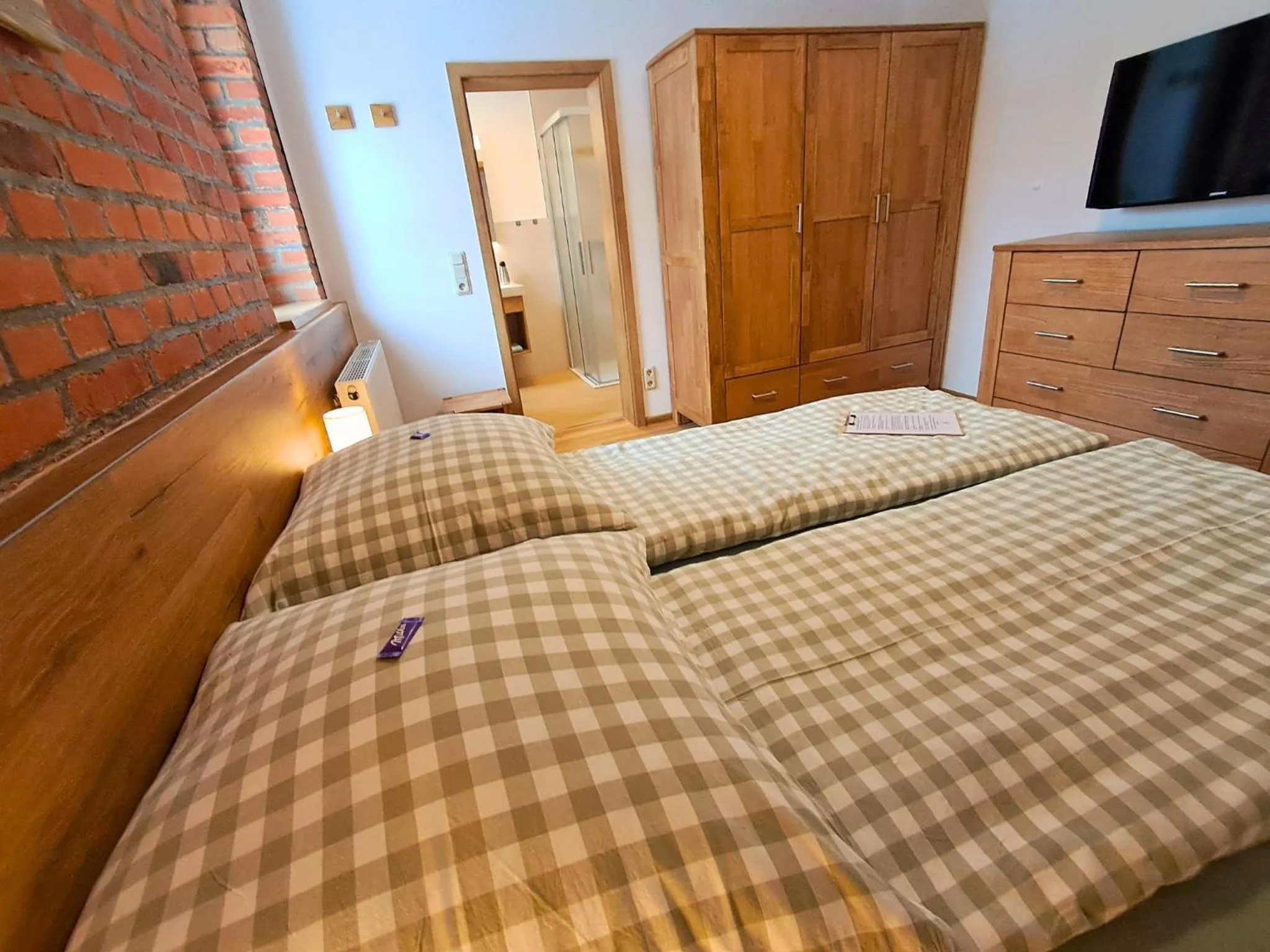 Dining area, Bed in Pension Kronenburghof