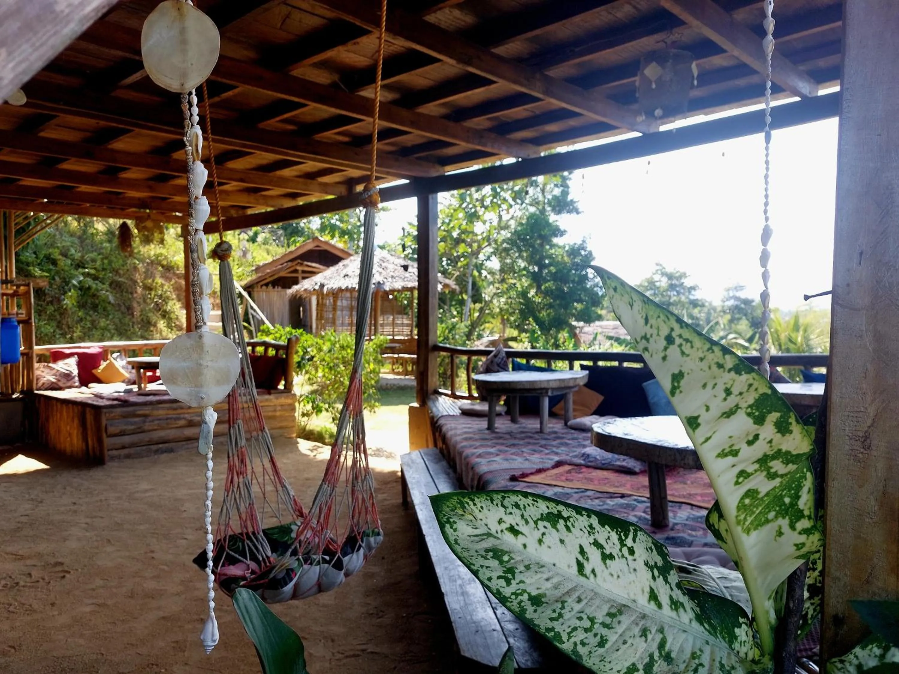 Restaurant/places to eat in Jungle Bar Honeymoon suite & private pool