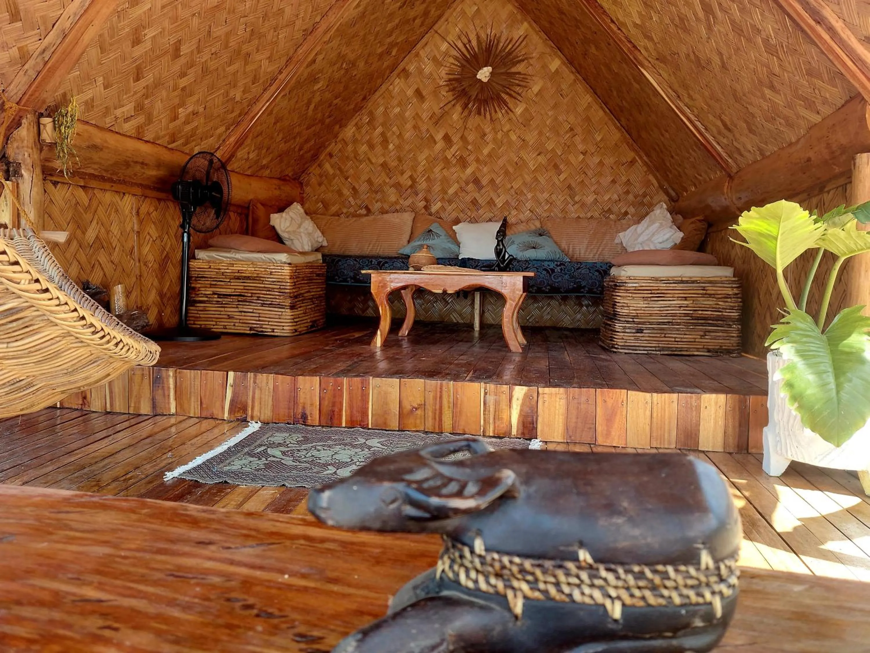 Living room in Jungle Bar Honeymoon suite & private pool