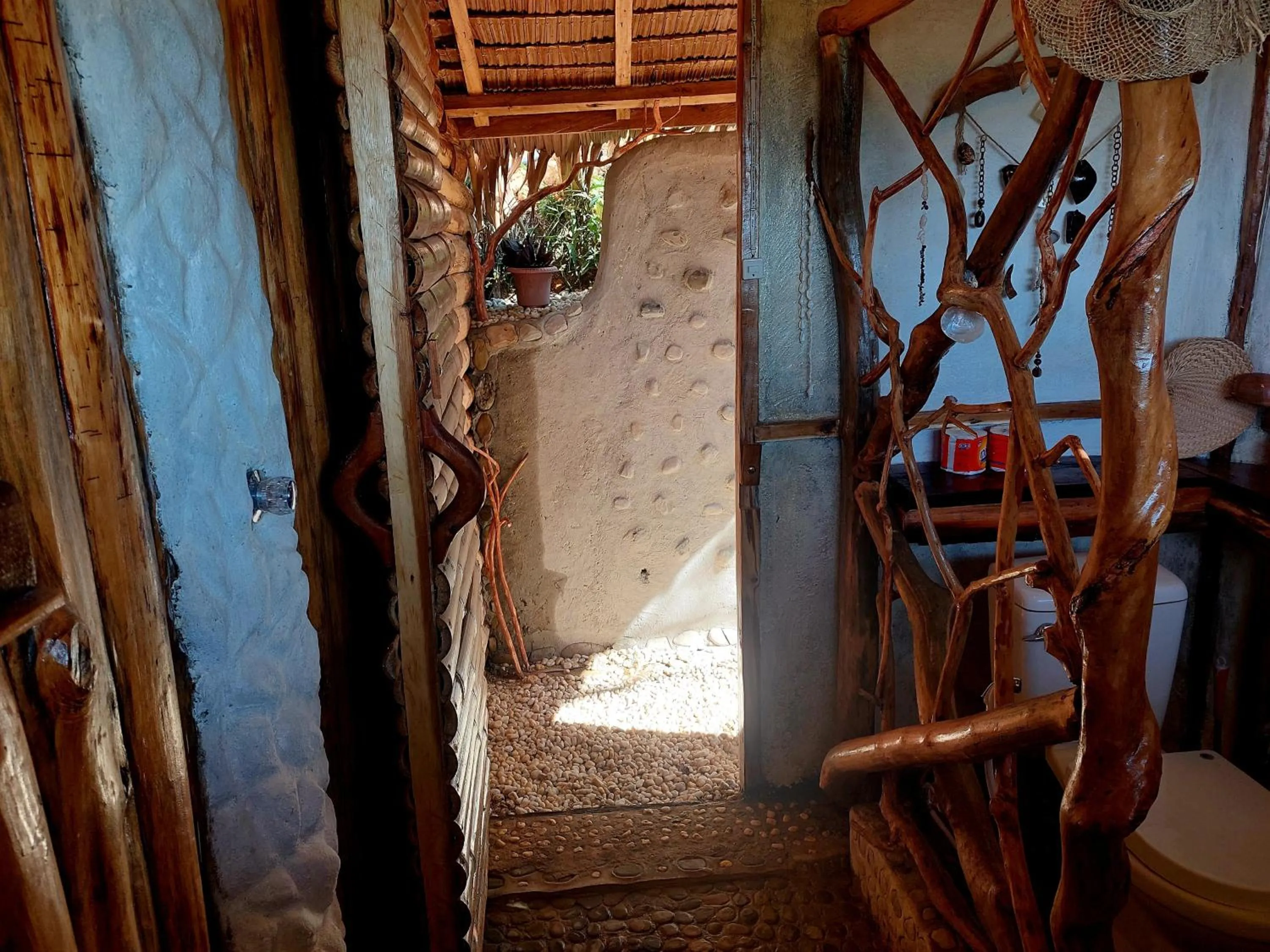 Bathroom in Jungle Bar Honeymoon suite & private pool