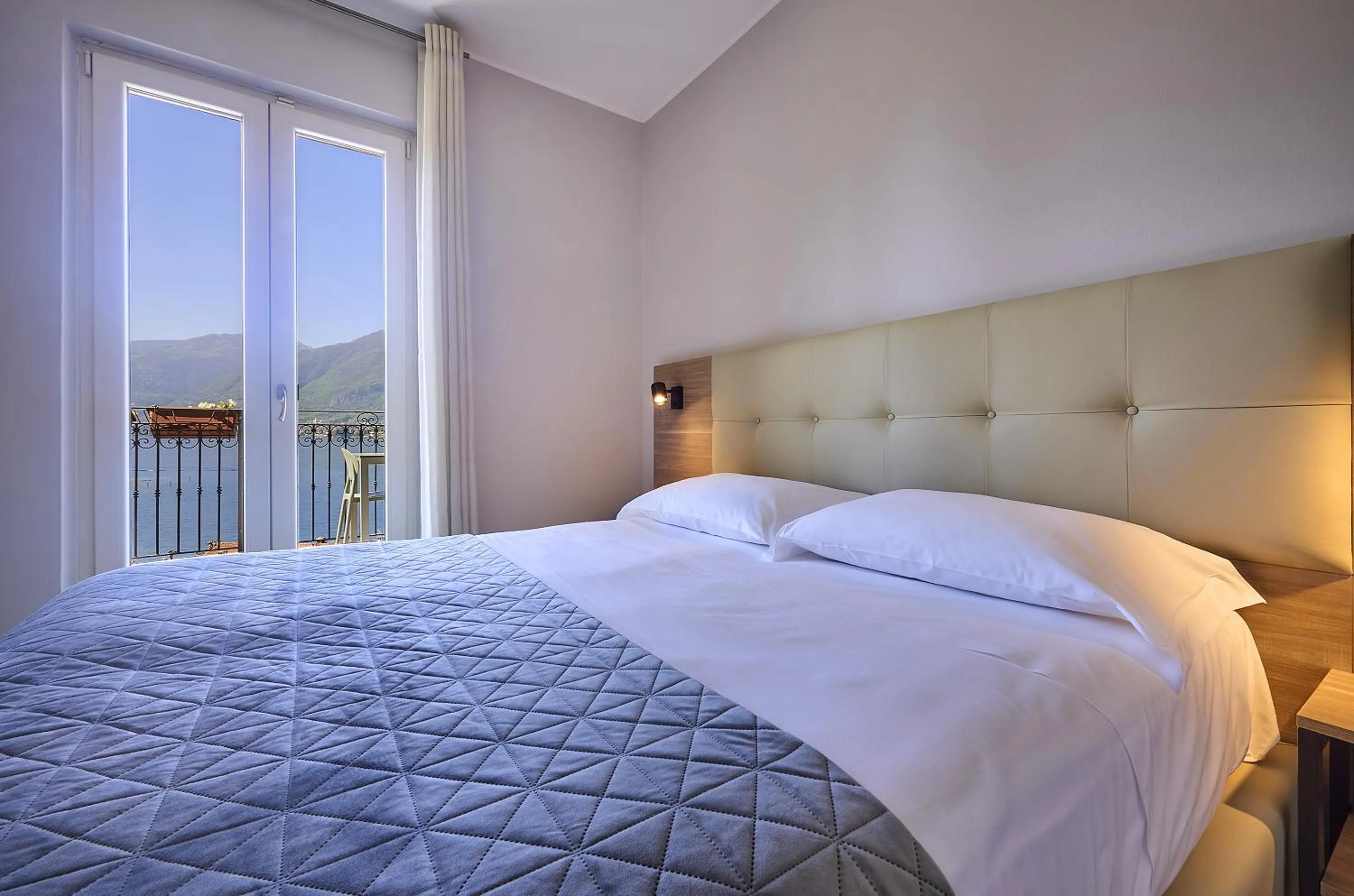 Bed in Albergo Silvio