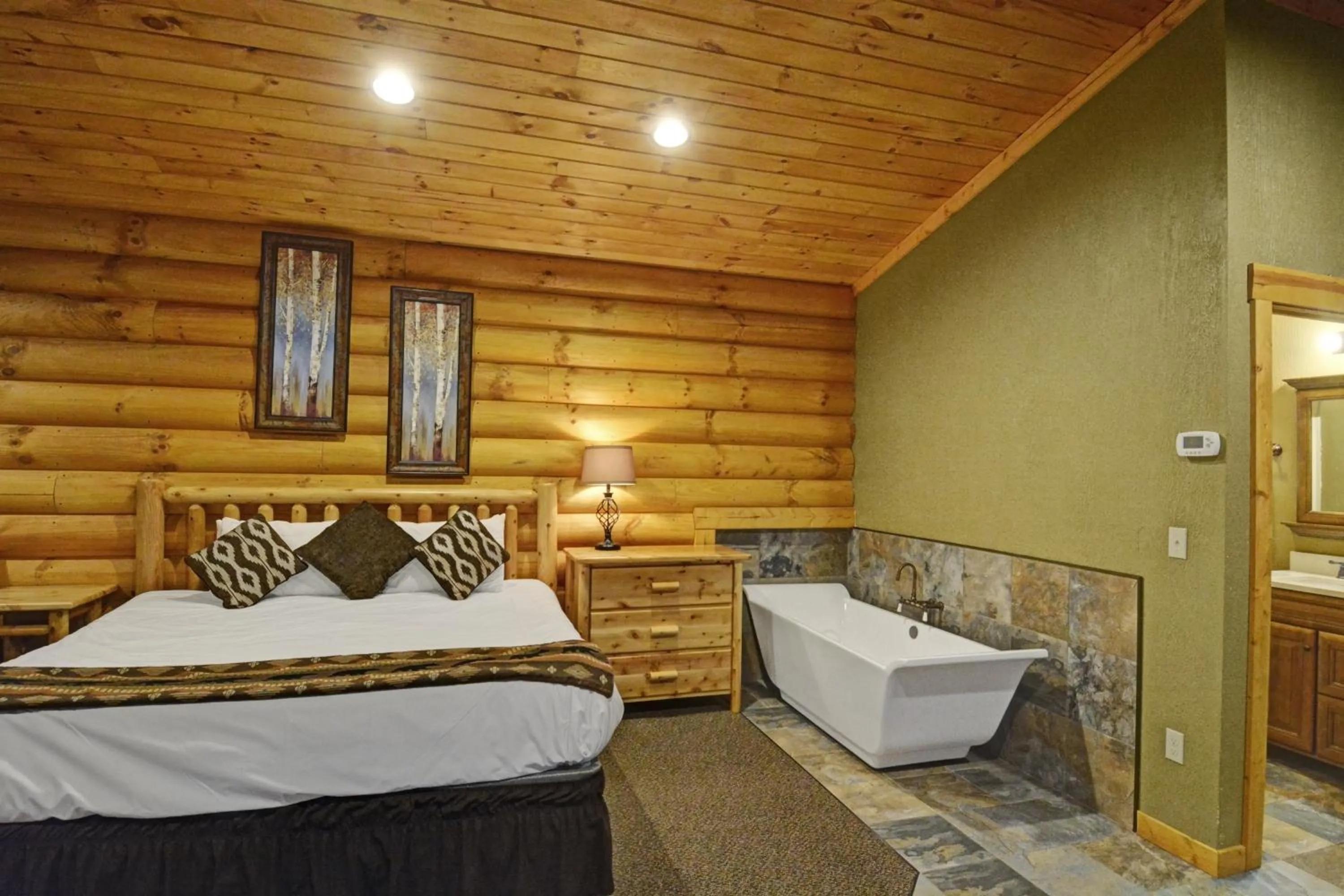 Bed in The Lodges at Sunset Village