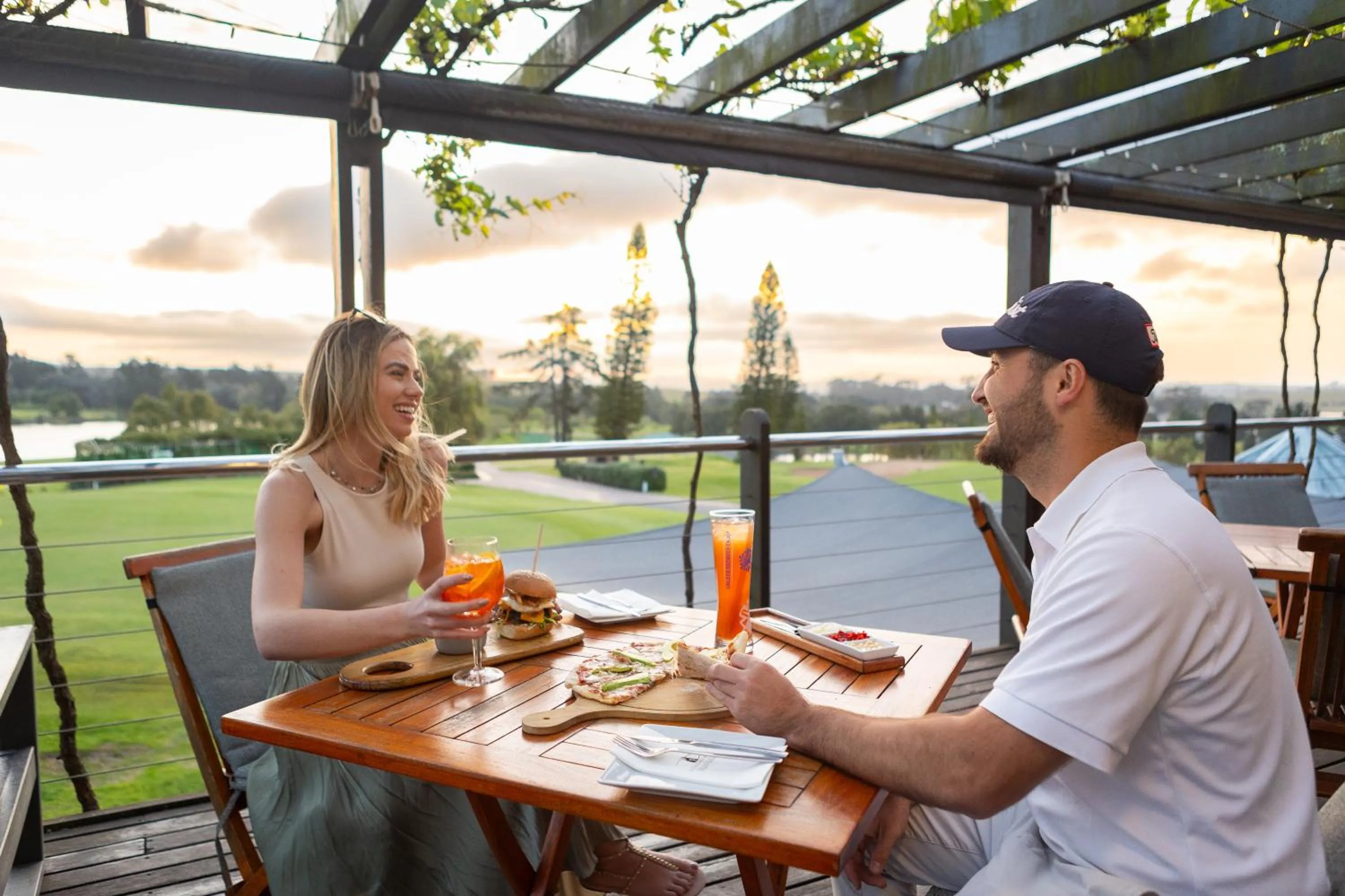Restaurant/places to eat in Devonvale Golf & Wine Estate