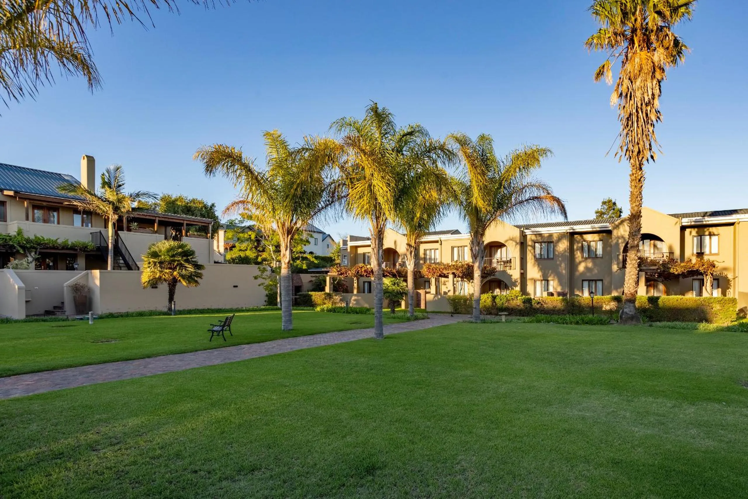 Property building in Devonvale Golf & Wine Estate