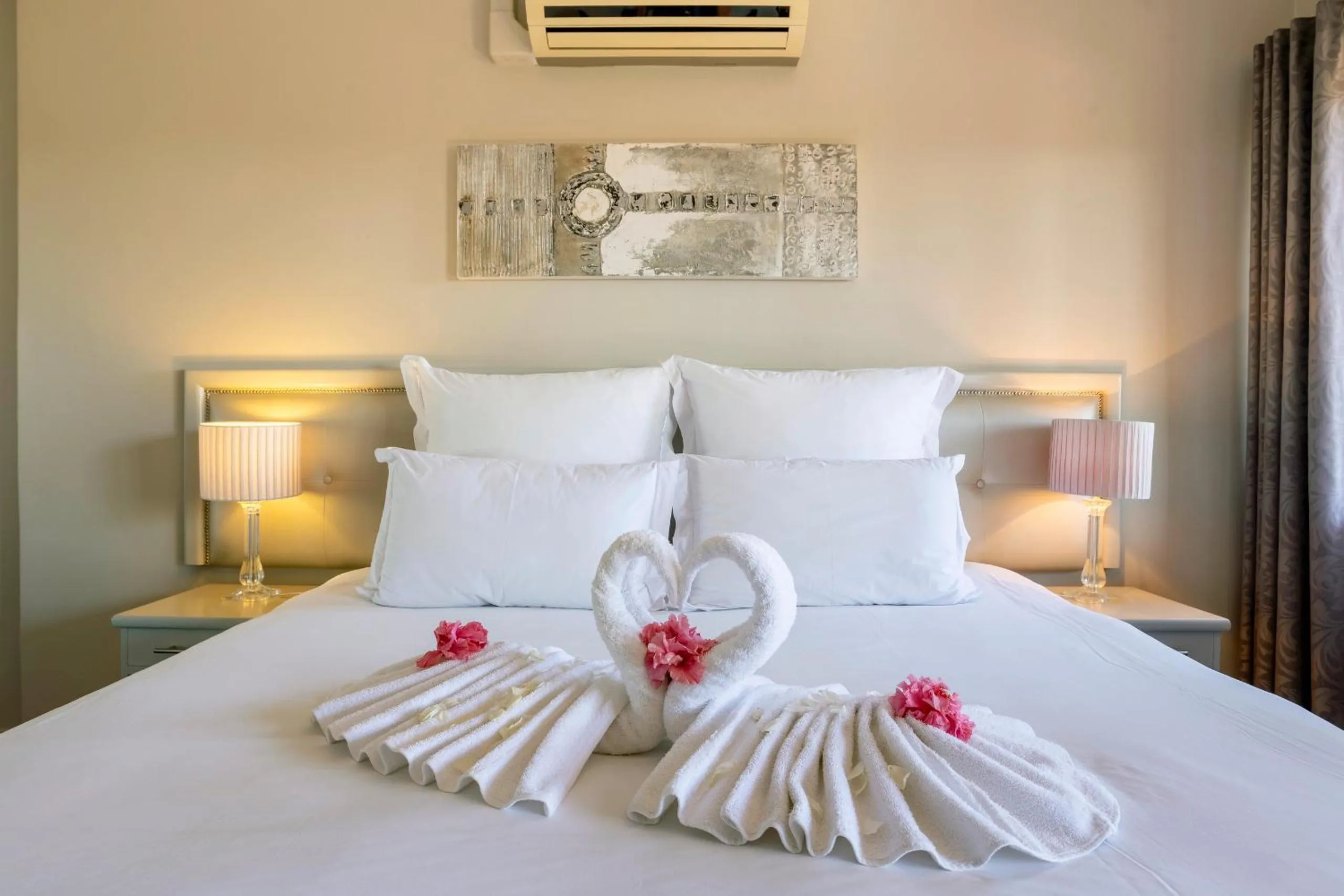 Bedroom, Bed in Devonvale Golf & Wine Estate