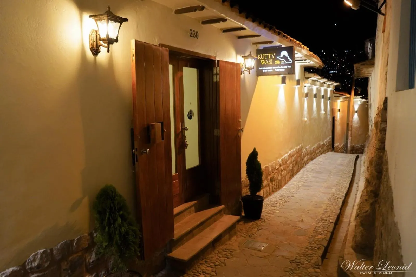 Facade/entrance in Kutty Wasi