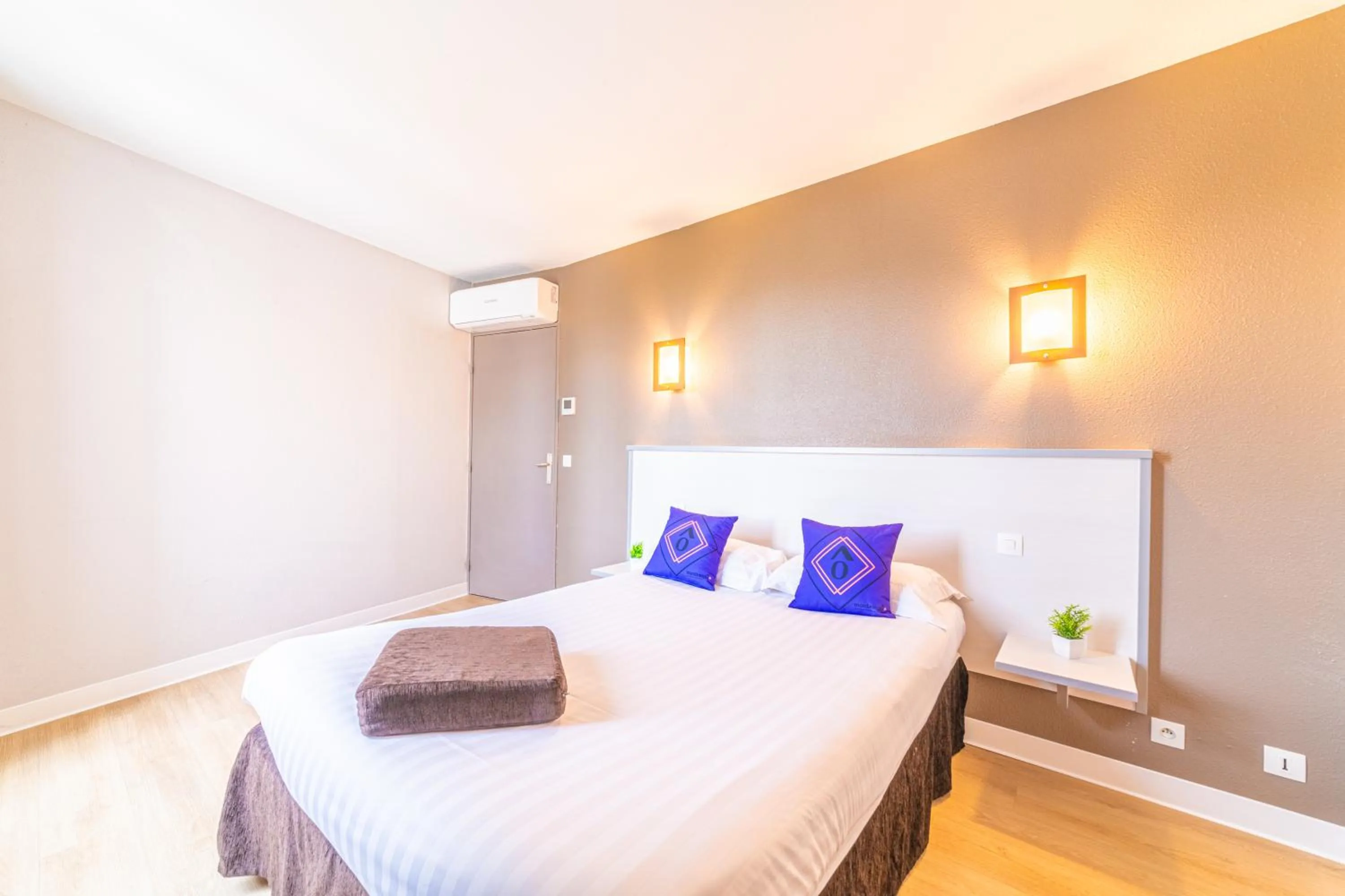 Bed in Résidence Montempô Appart'Hôtel Lyon Part Dieu