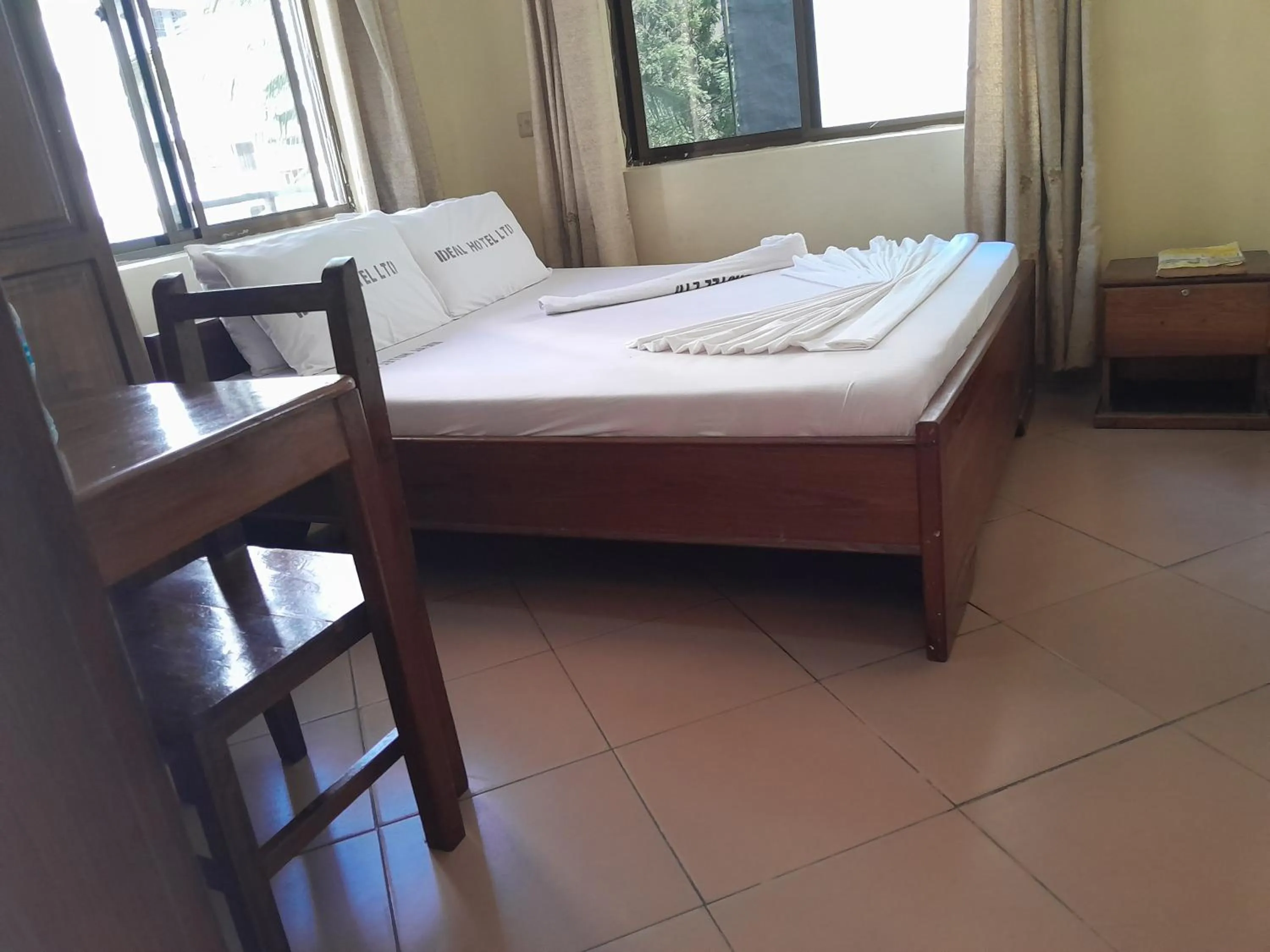 Photo of the whole room, Bed in Hotel Ideal