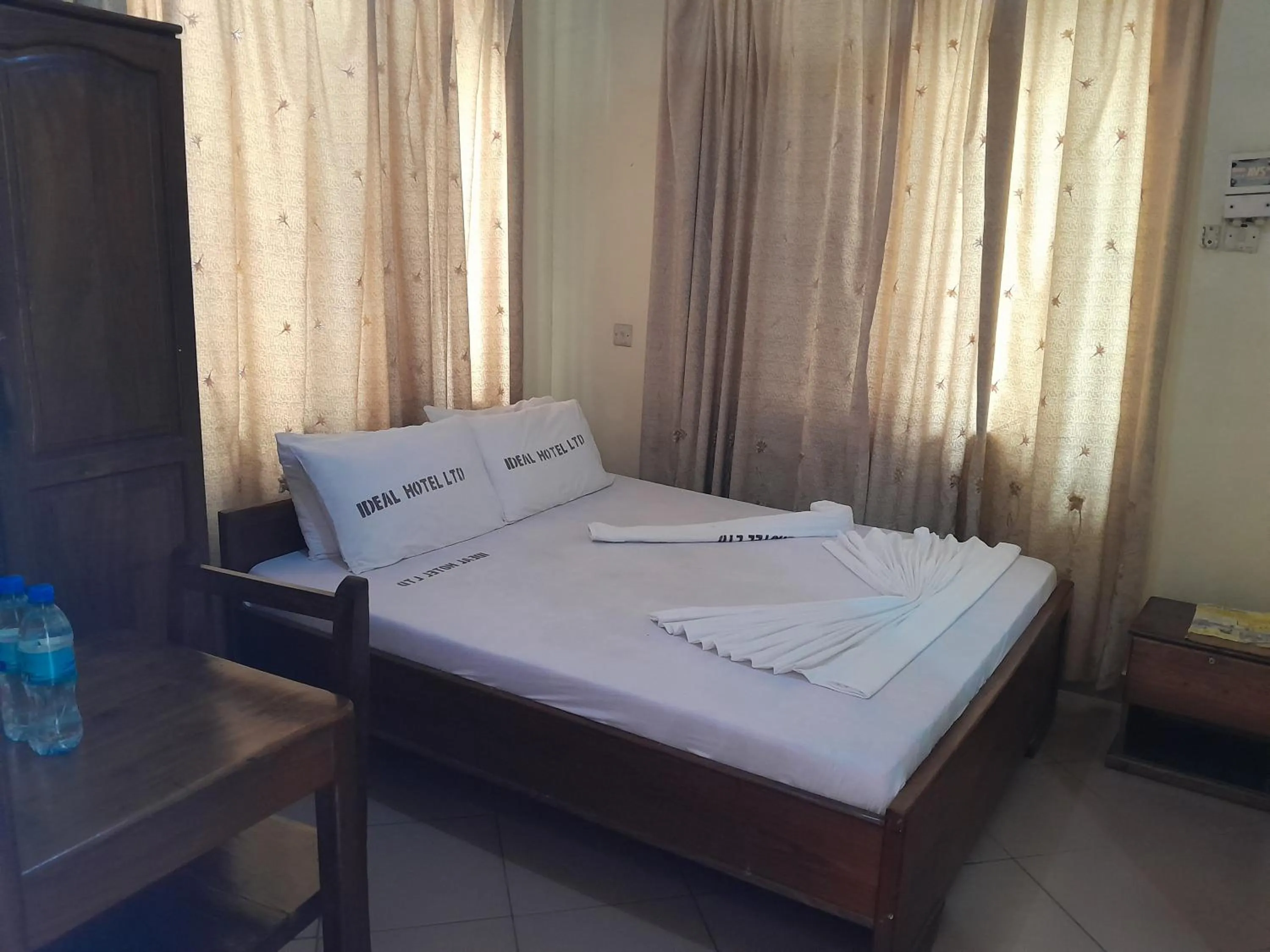 Photo of the whole room, Bed in Hotel Ideal