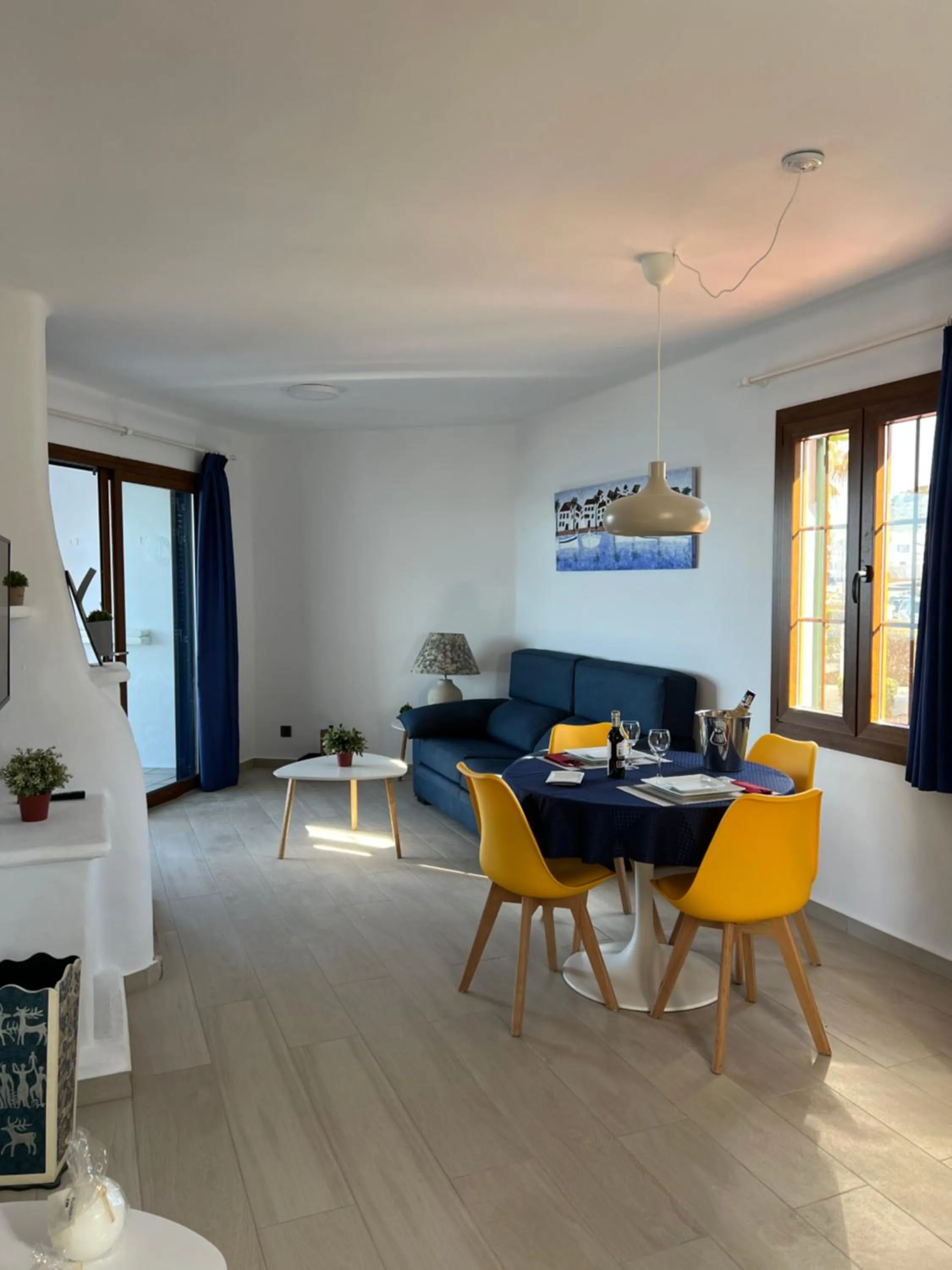 Dining area in Apartamentos El Bergantin Menorca Club