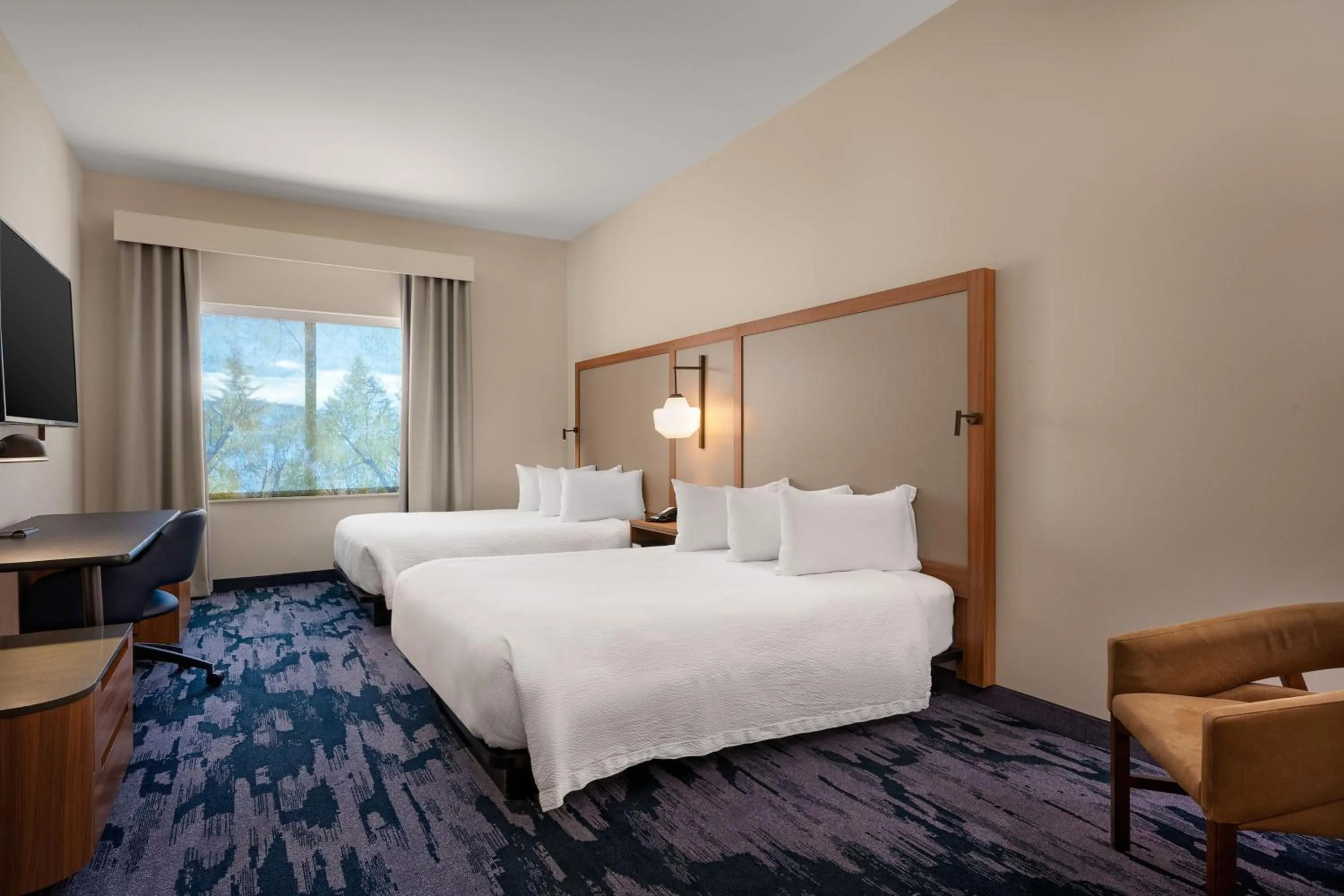 Bedroom, Bed in Fairfield Inn & Suites by Marriott Missoula Airport