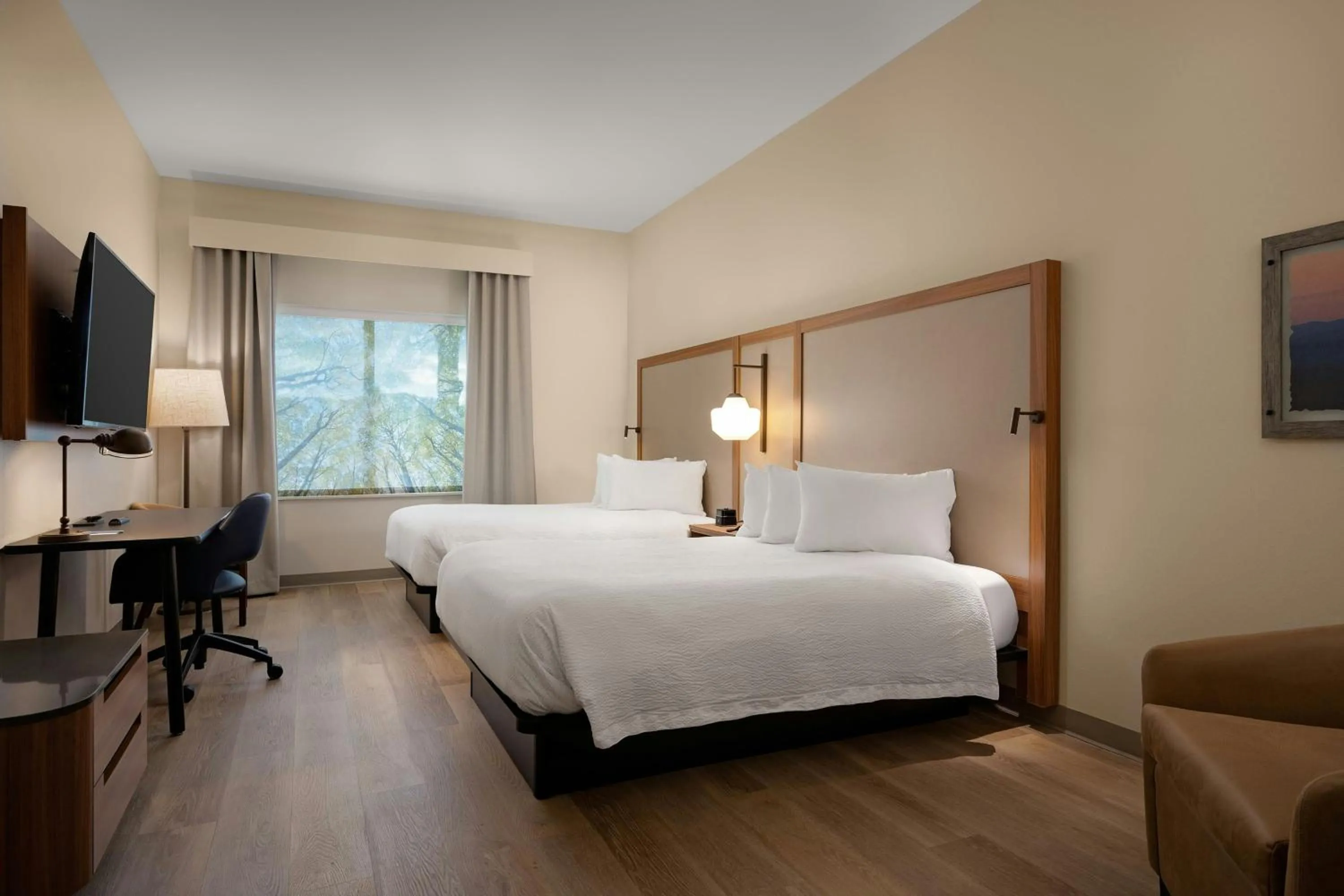 Photo of the whole room, Bed in Fairfield Inn & Suites by Marriott Missoula Airport