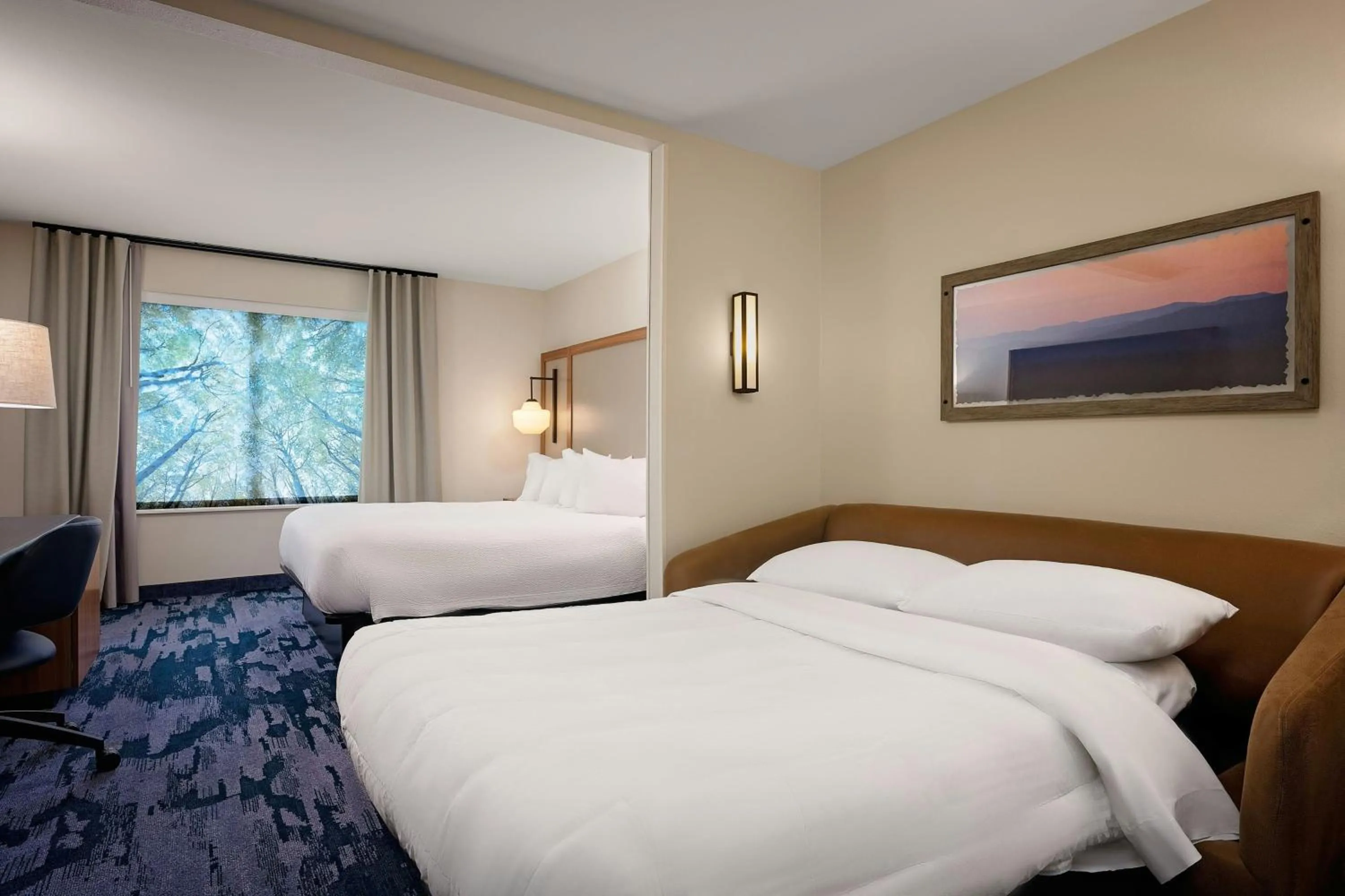 Photo of the whole room, Bed in Fairfield Inn & Suites by Marriott Missoula Airport