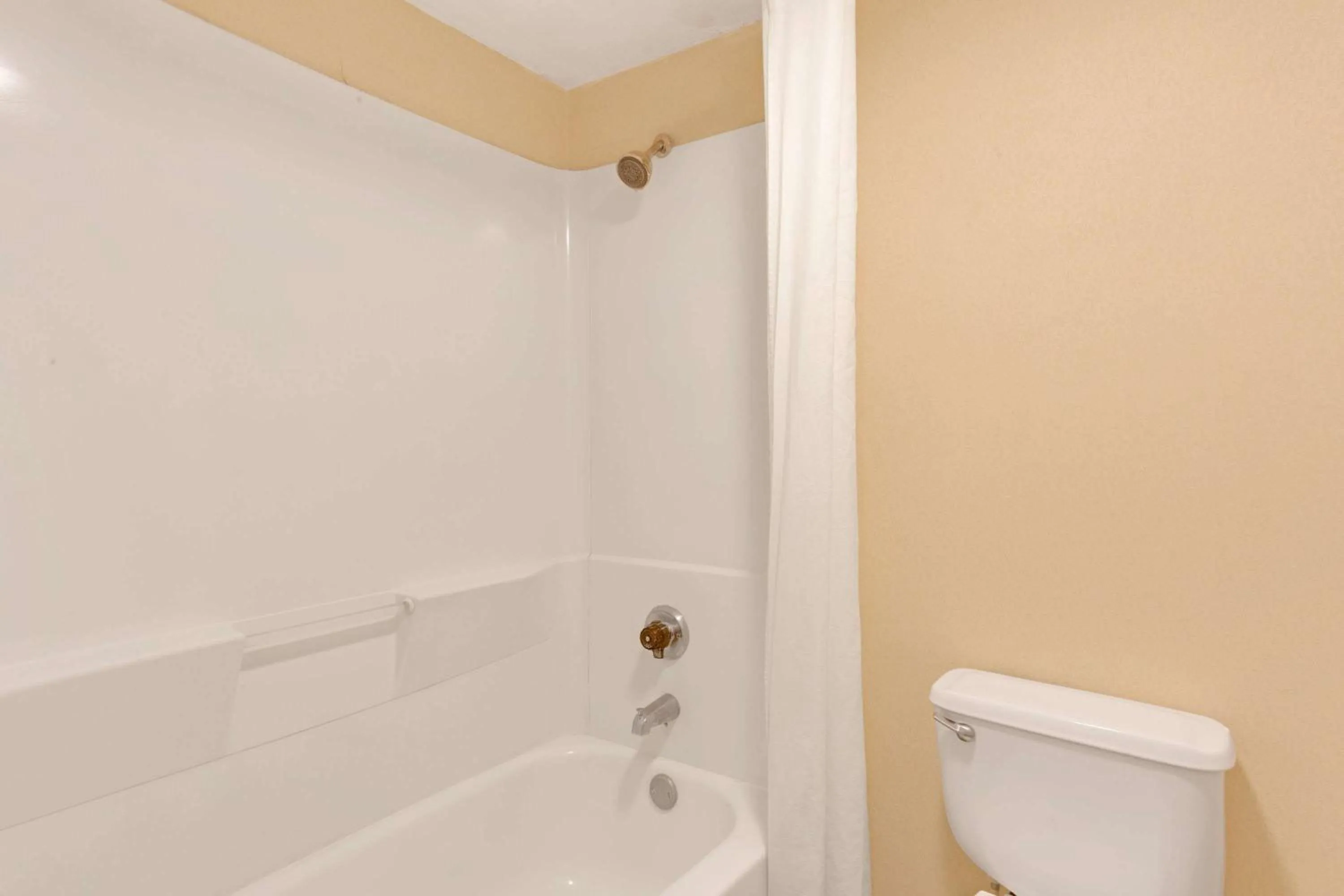 Photo of the whole room in Super 8 by Wyndham Tucson Downtown Convention Center