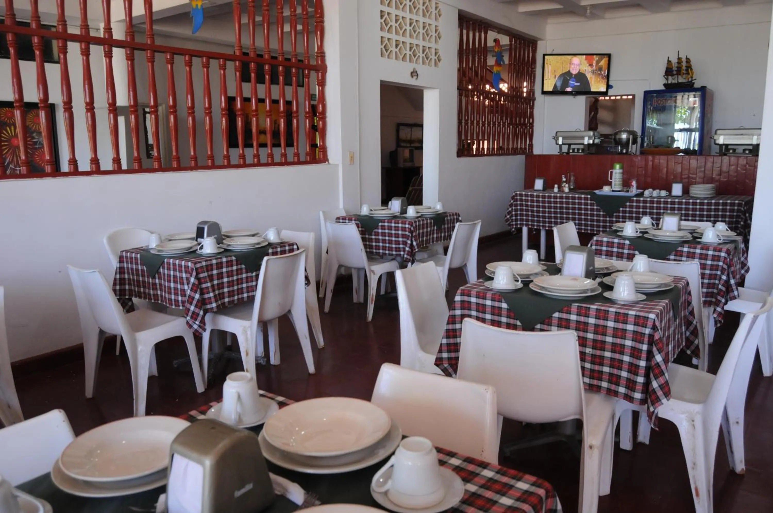 Restaurant/places to eat in Hotel Montecarlo Beach