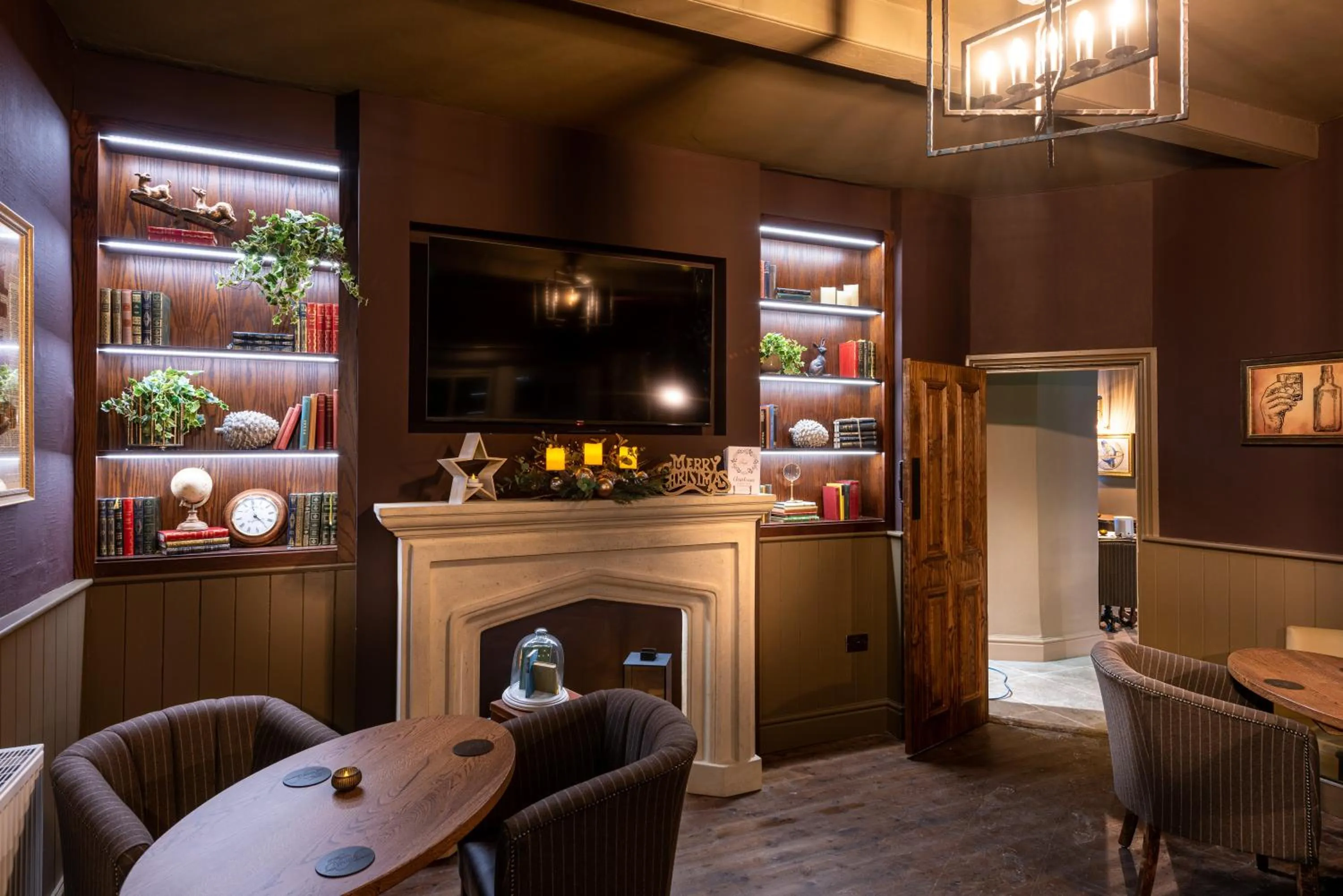 Restaurant/places to eat in The Plough