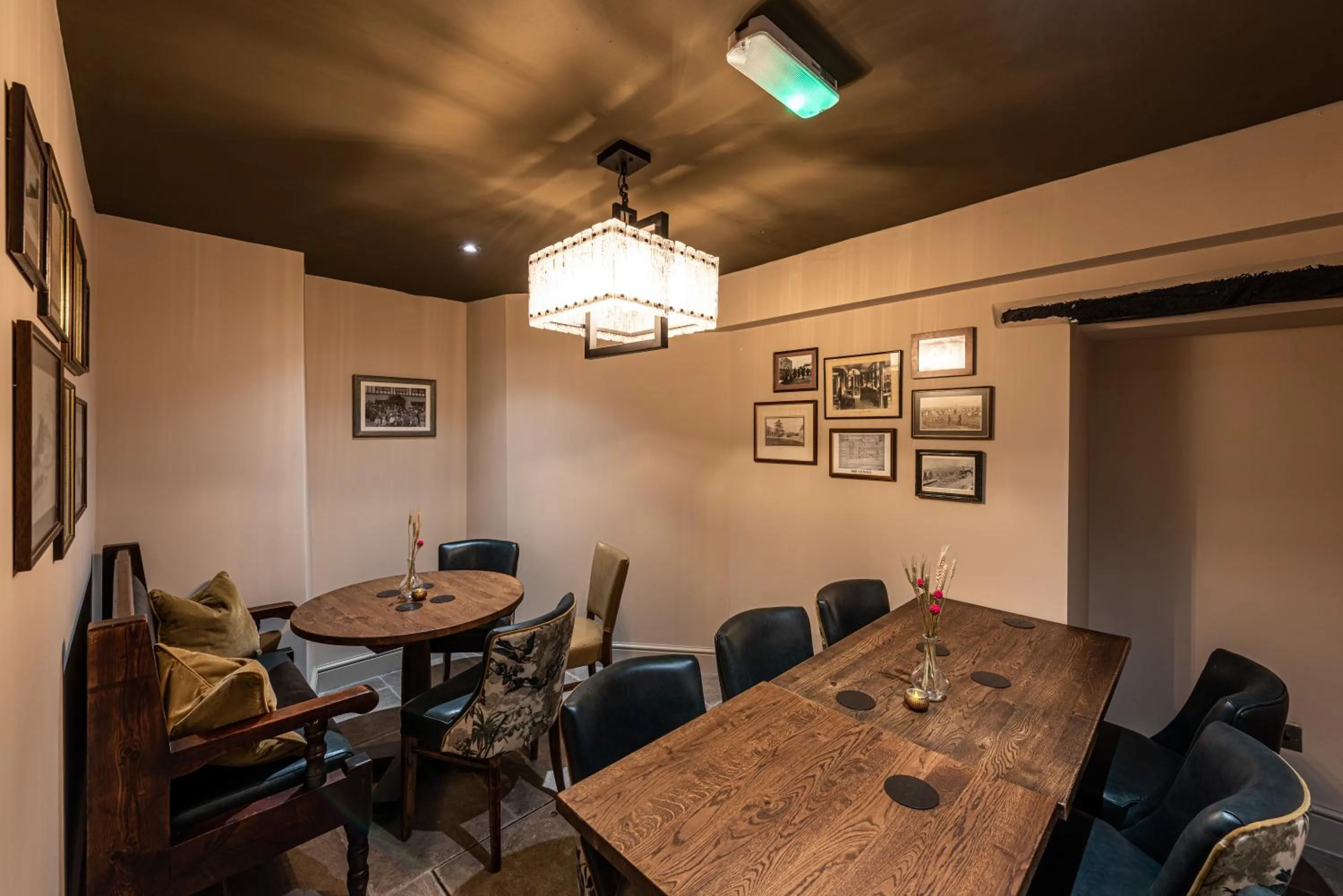 Restaurant/places to eat in The Plough