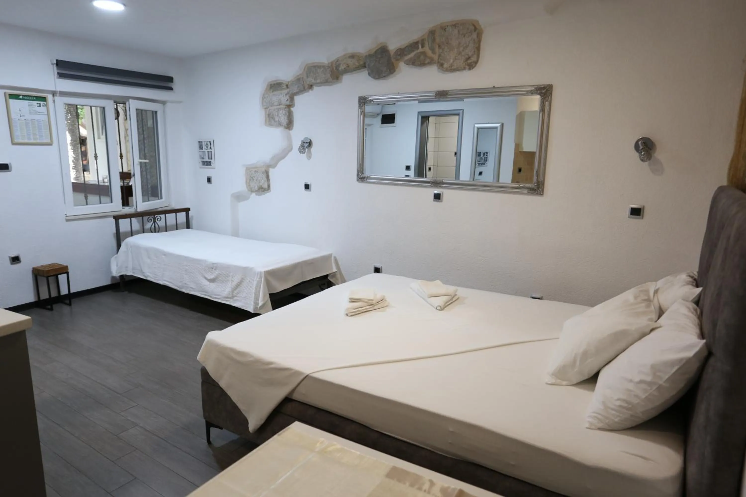 Bed in Apartments Nikolla