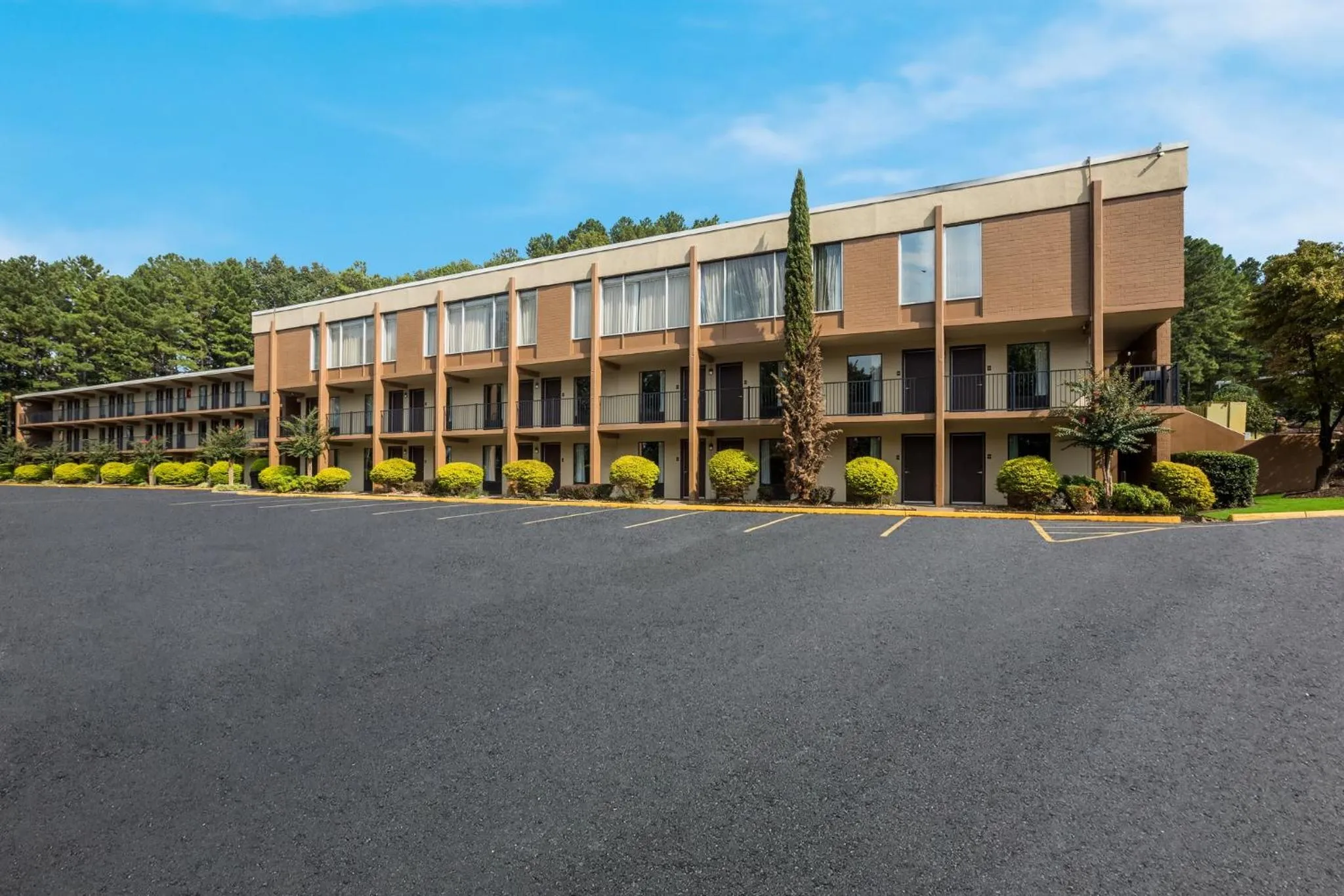 Property building in Red Roof Inn Atlanta Airport NE Conley