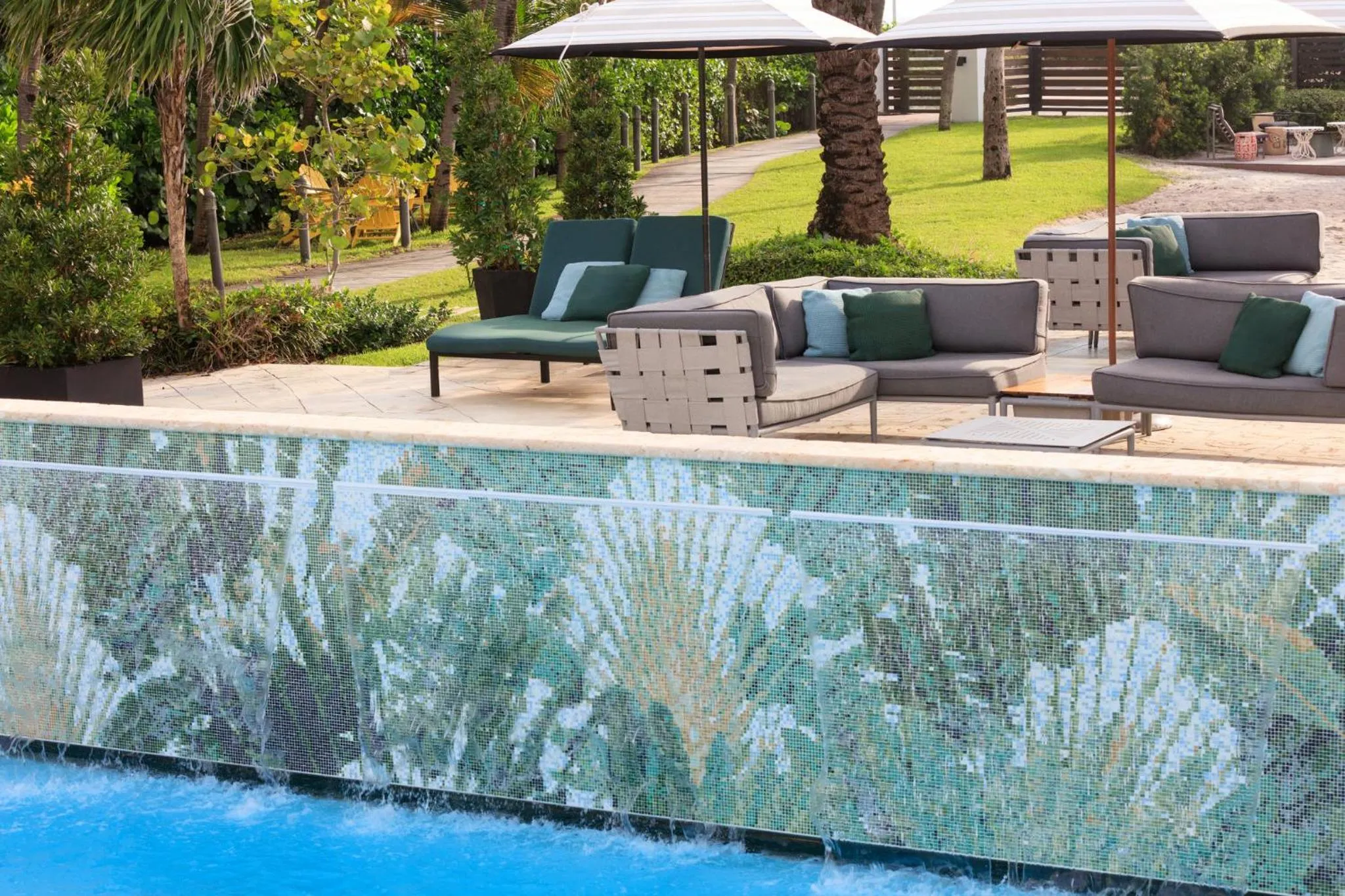 Swimming pool in Kimpton Surfcomber Hotel by IHG