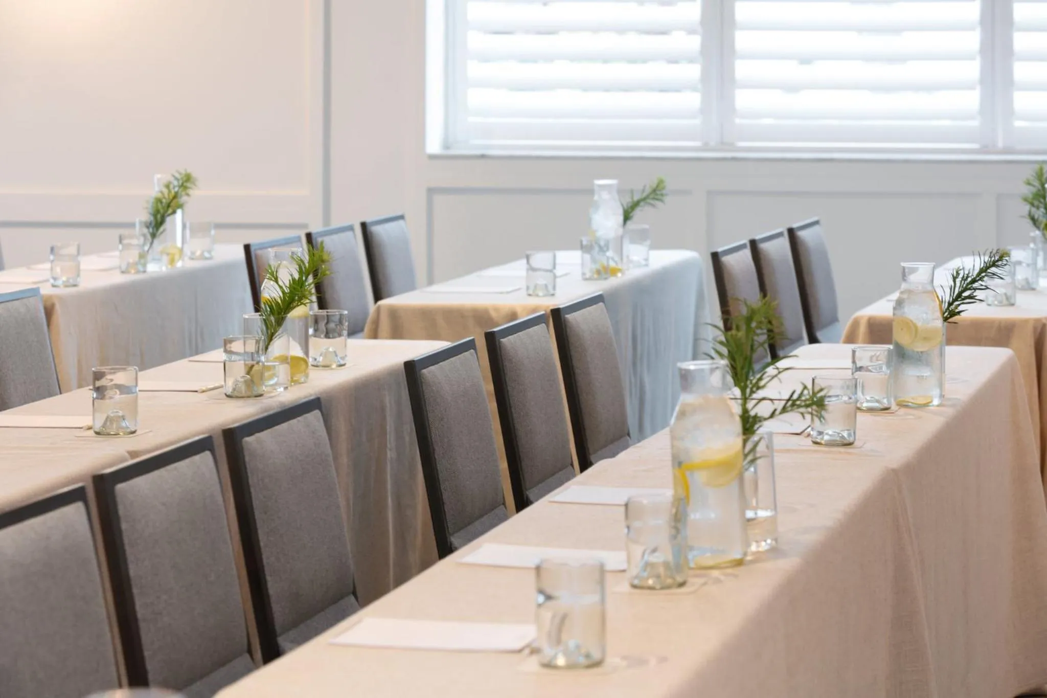 Meeting/conference room in Kimpton Surfcomber Hotel by IHG