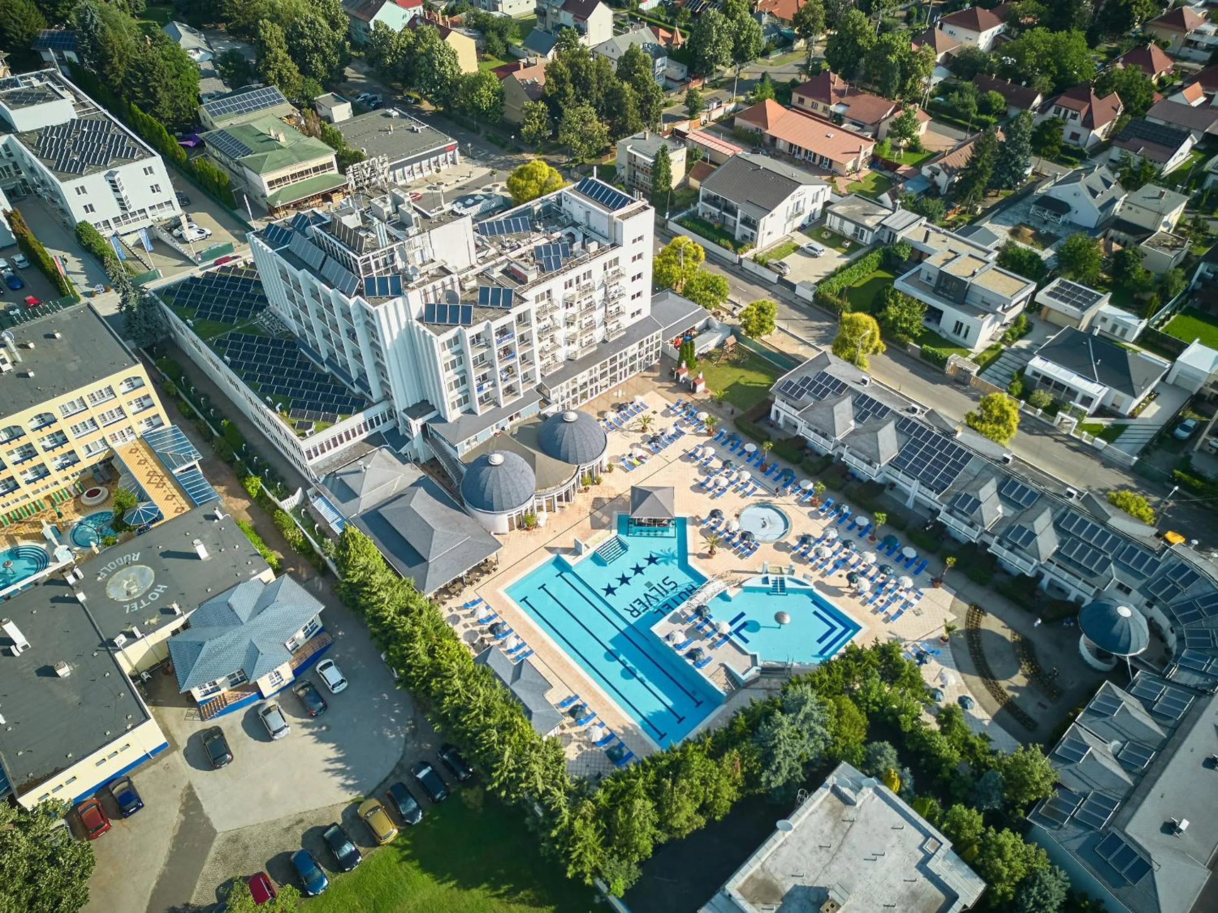 Property building in Hotel Silver