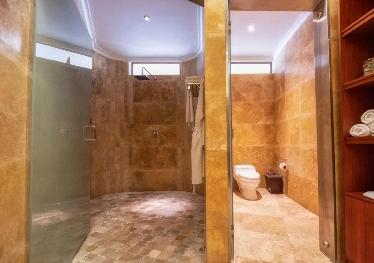 Shower in Hillary Nature Resort & Spa All Inclusive