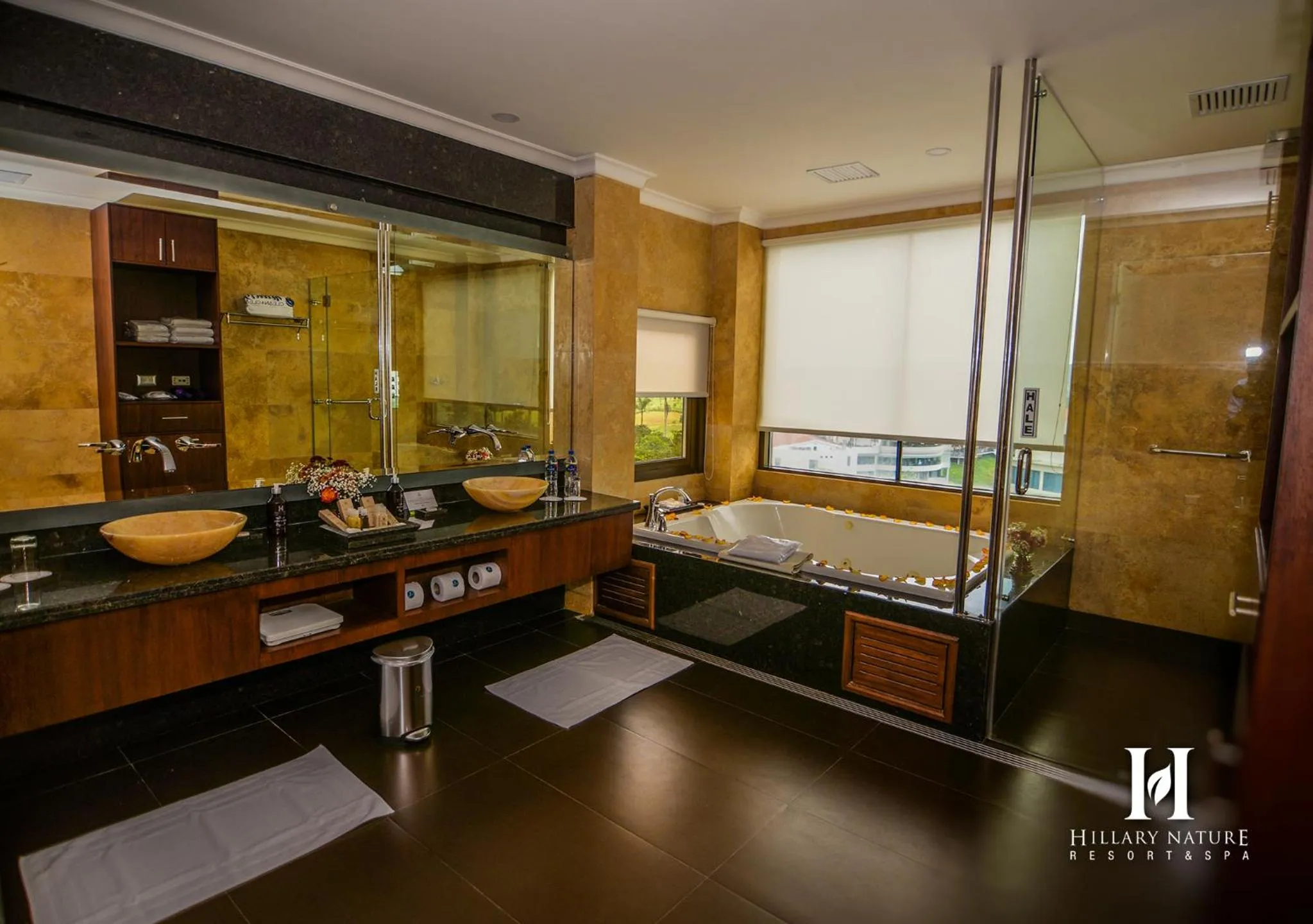 Bath in Hillary Nature Resort & Spa All Inclusive