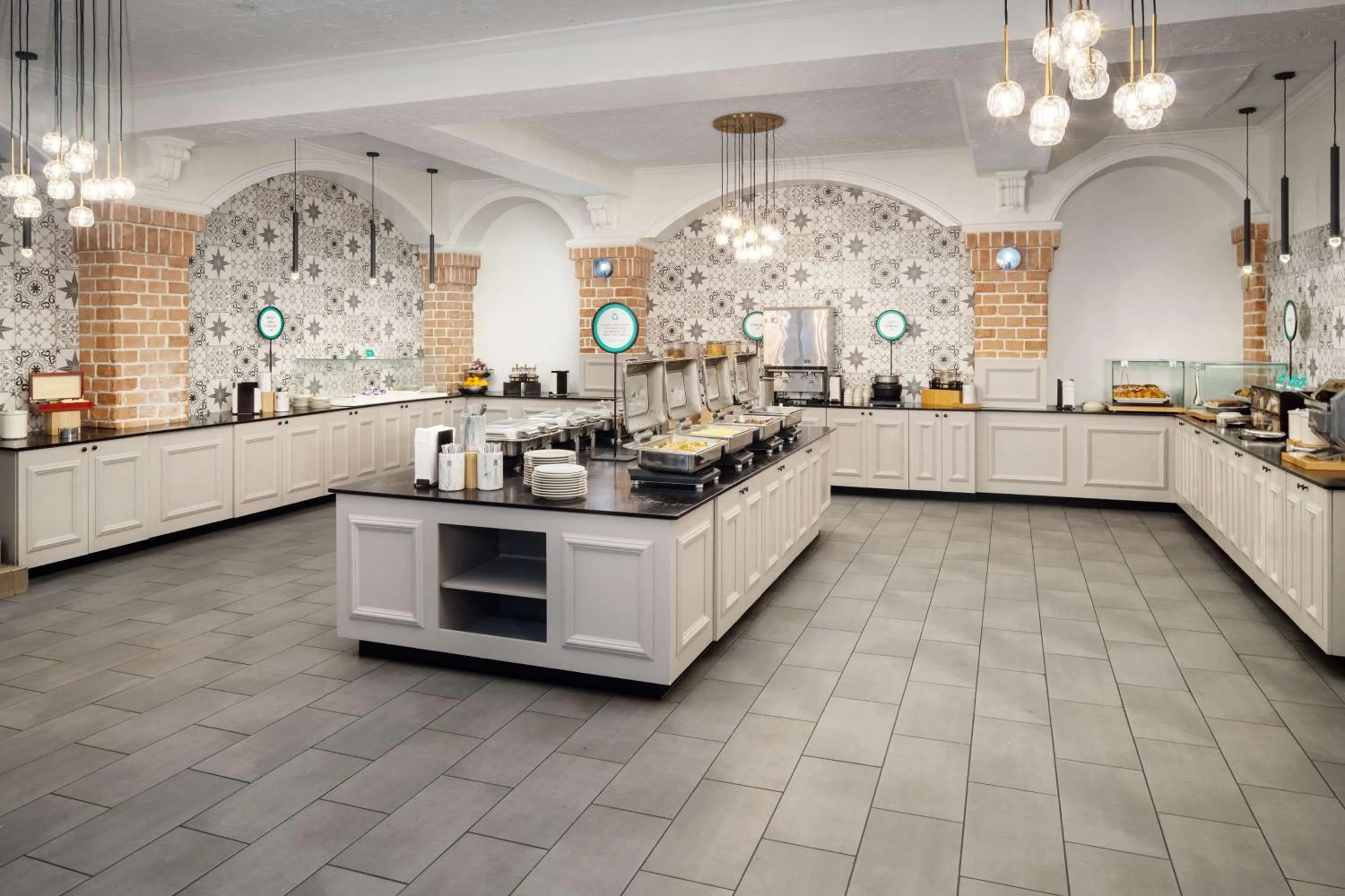 Breakfast in Embassy Suites by Hilton Orlando North