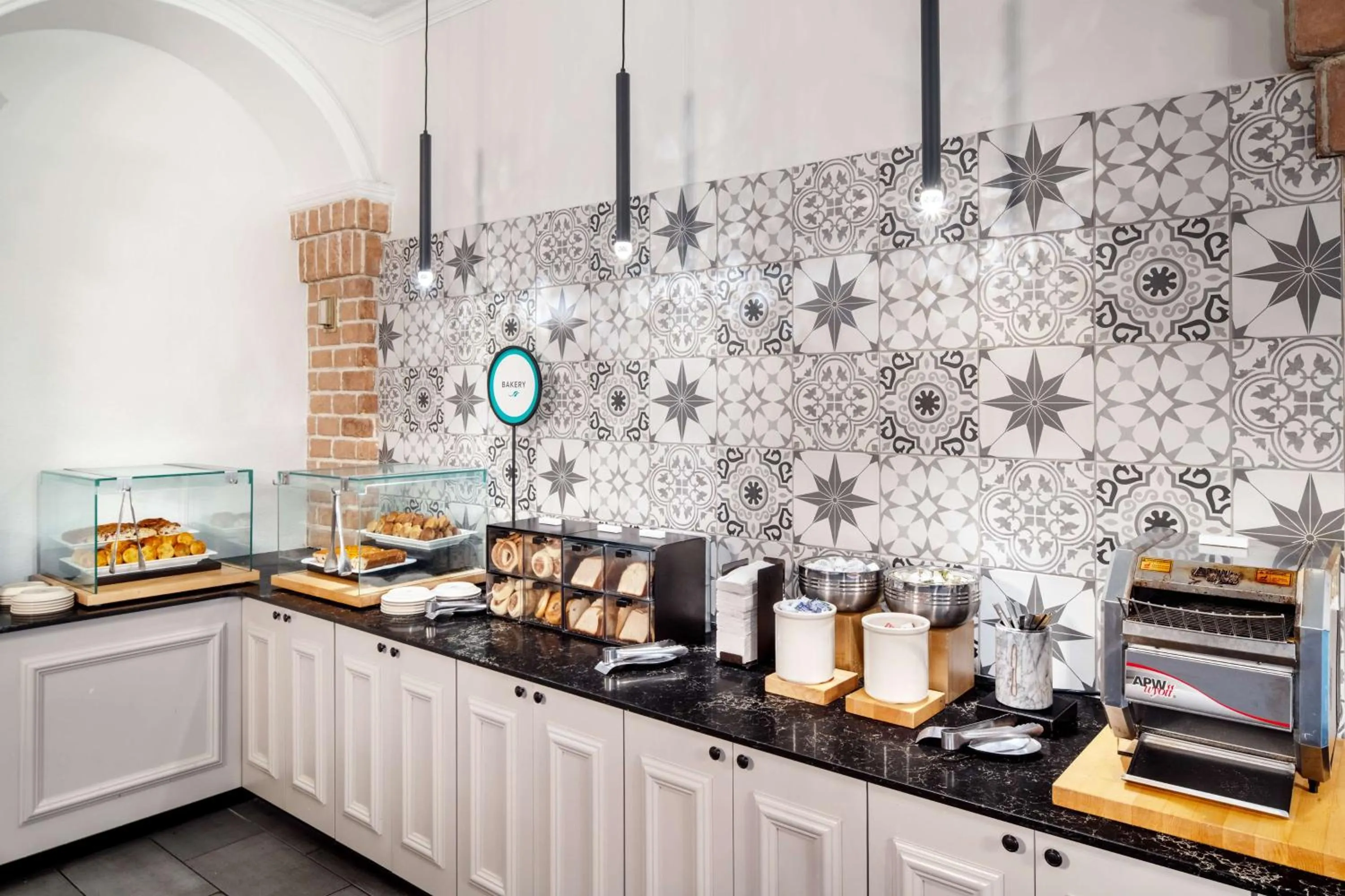 Breakfast in Embassy Suites by Hilton Orlando North